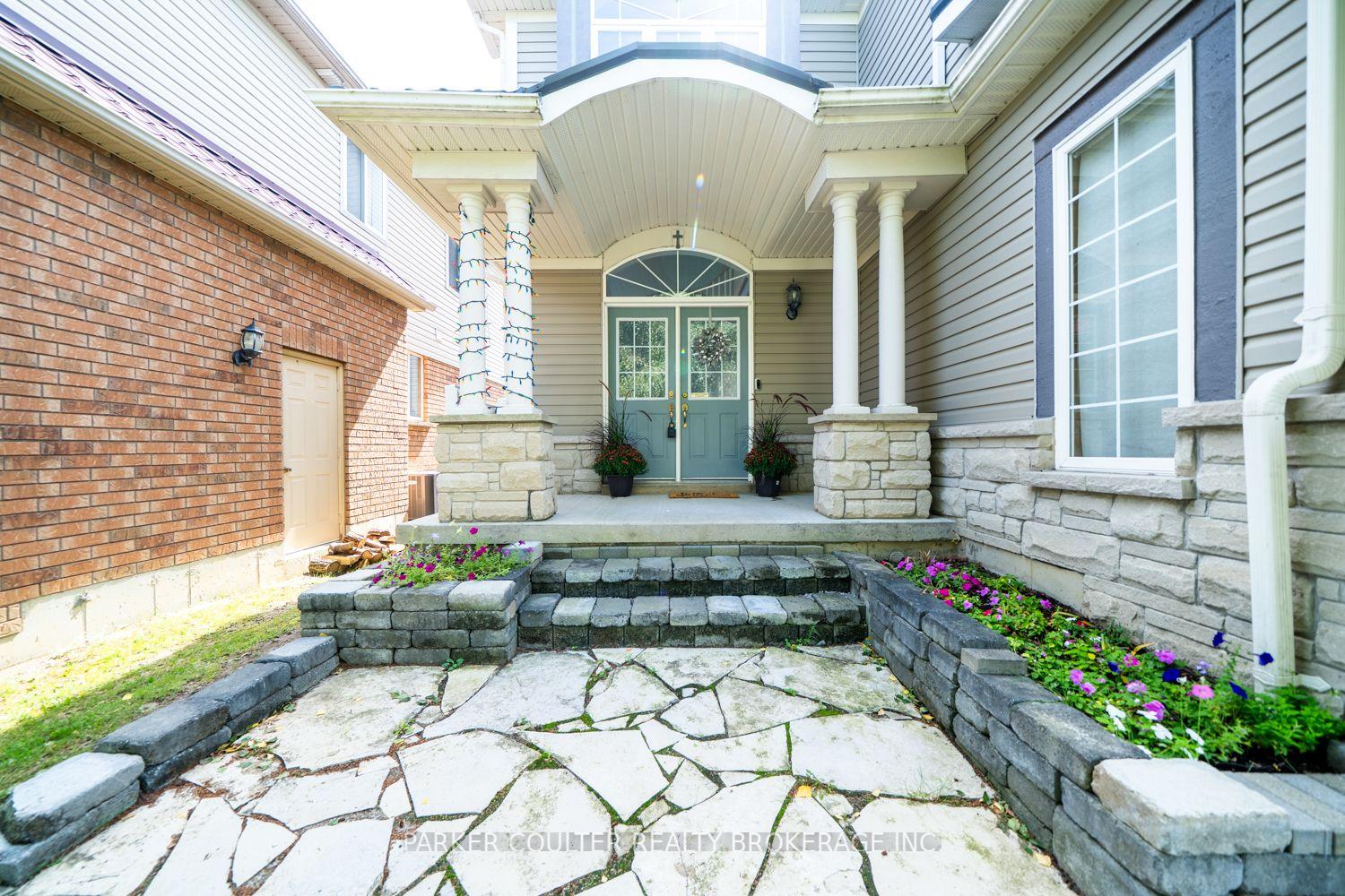 Photo 5 of 23 Sovereign's Gate, Barrie, Innis-Shore — HOMEH