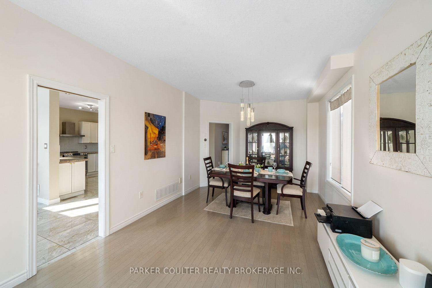 Photo 13 of 23 Sovereign's Gate, Barrie, Innis-Shore — HOMEH