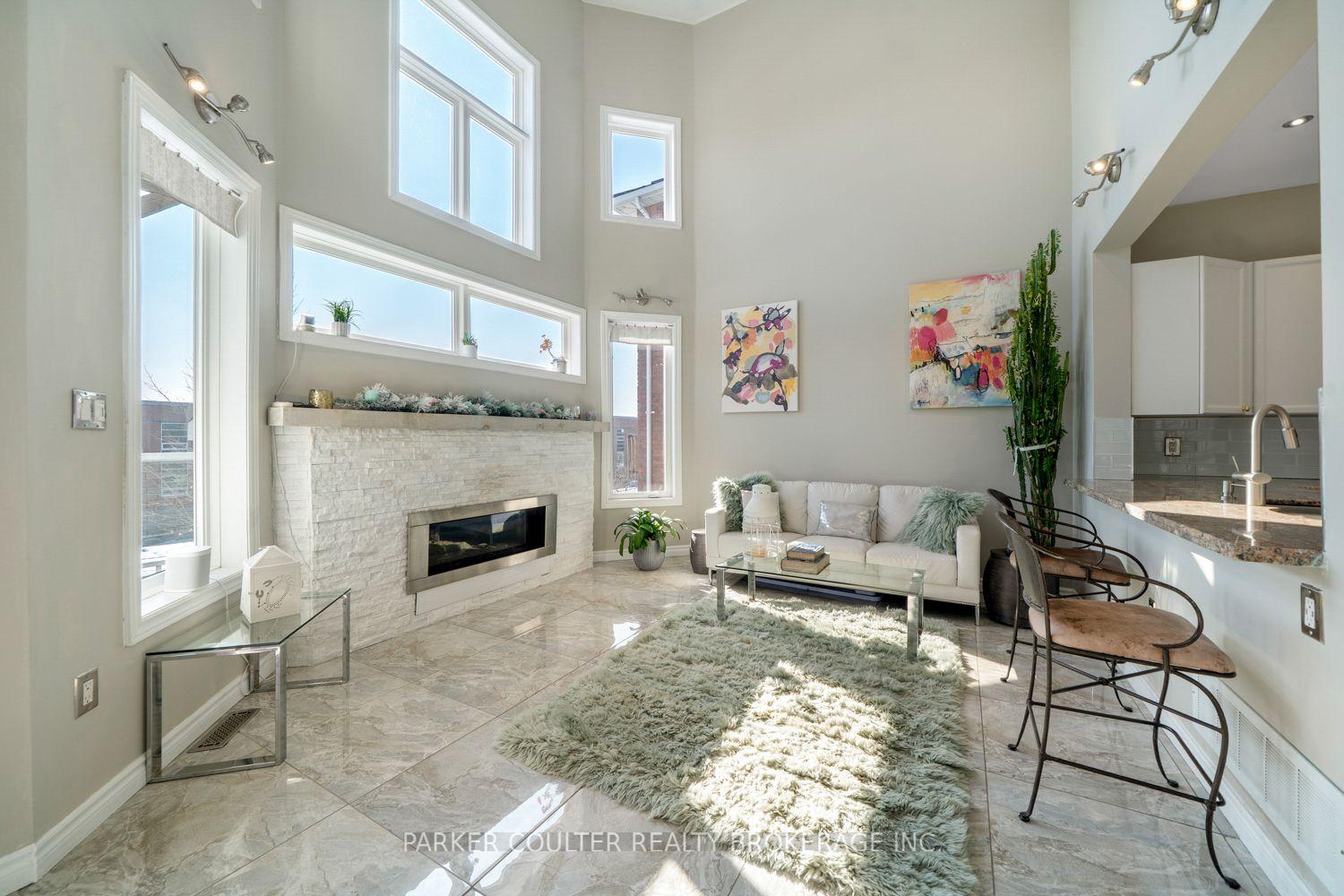 Photo 21 of 23 Sovereign's Gate, Barrie, Innis-Shore — HOMEH