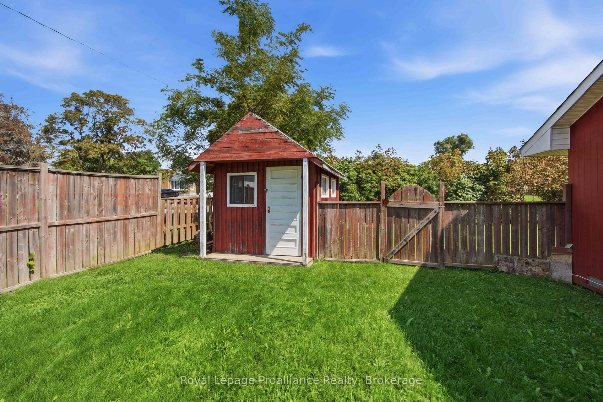 Photo 25 of 302 King Street, Quinte West, Trenton Ward — HOMEH
