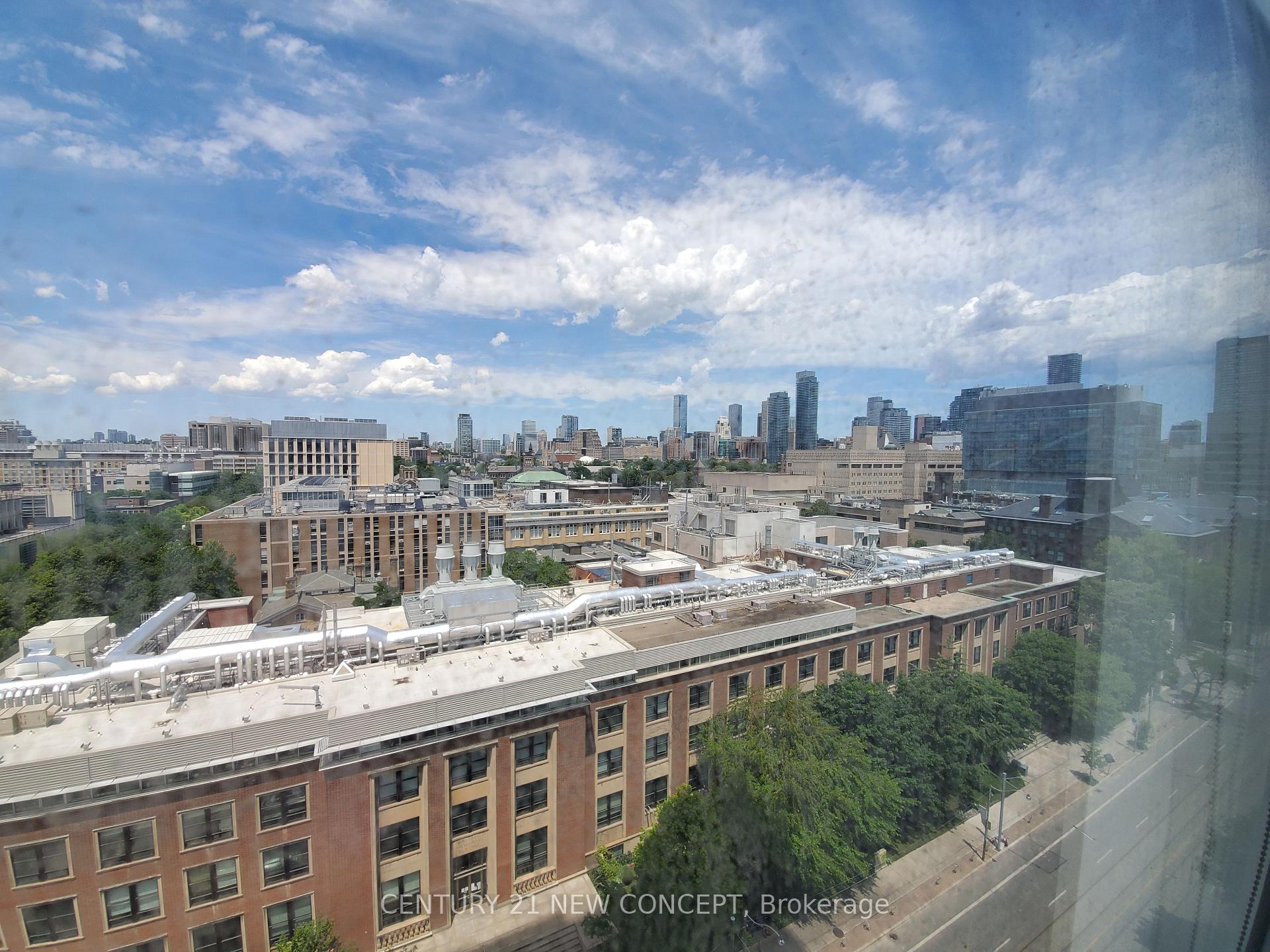 Photo 4 of Unit 1105, 203 College Street, Toronto, Kensington-Chinatown — HOMEH