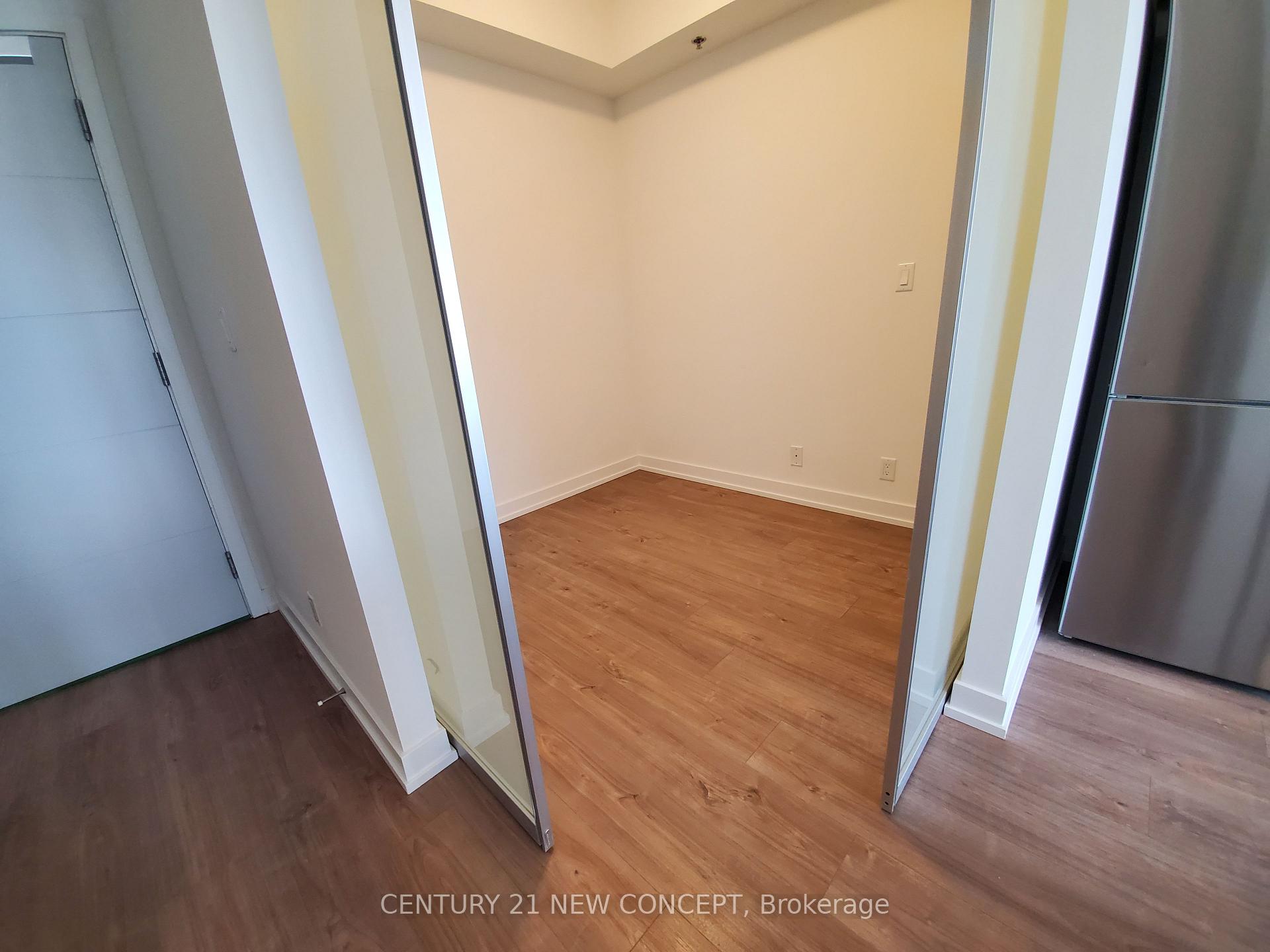 Photo 9 of Unit 1105, 203 College Street, Toronto, Kensington-Chinatown — HOMEH