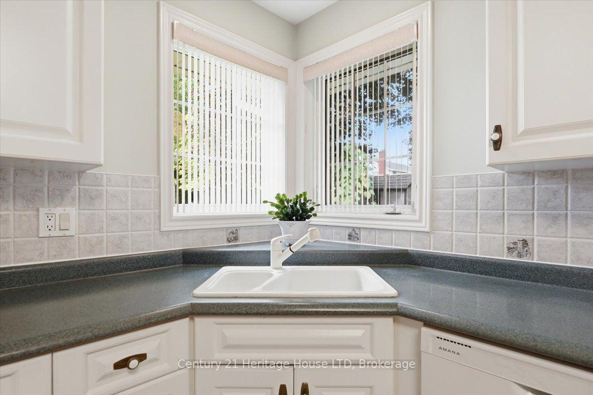 Photo 15 of 17 Oakridge Boulevard, Pelham, Fonthill — HOMEH