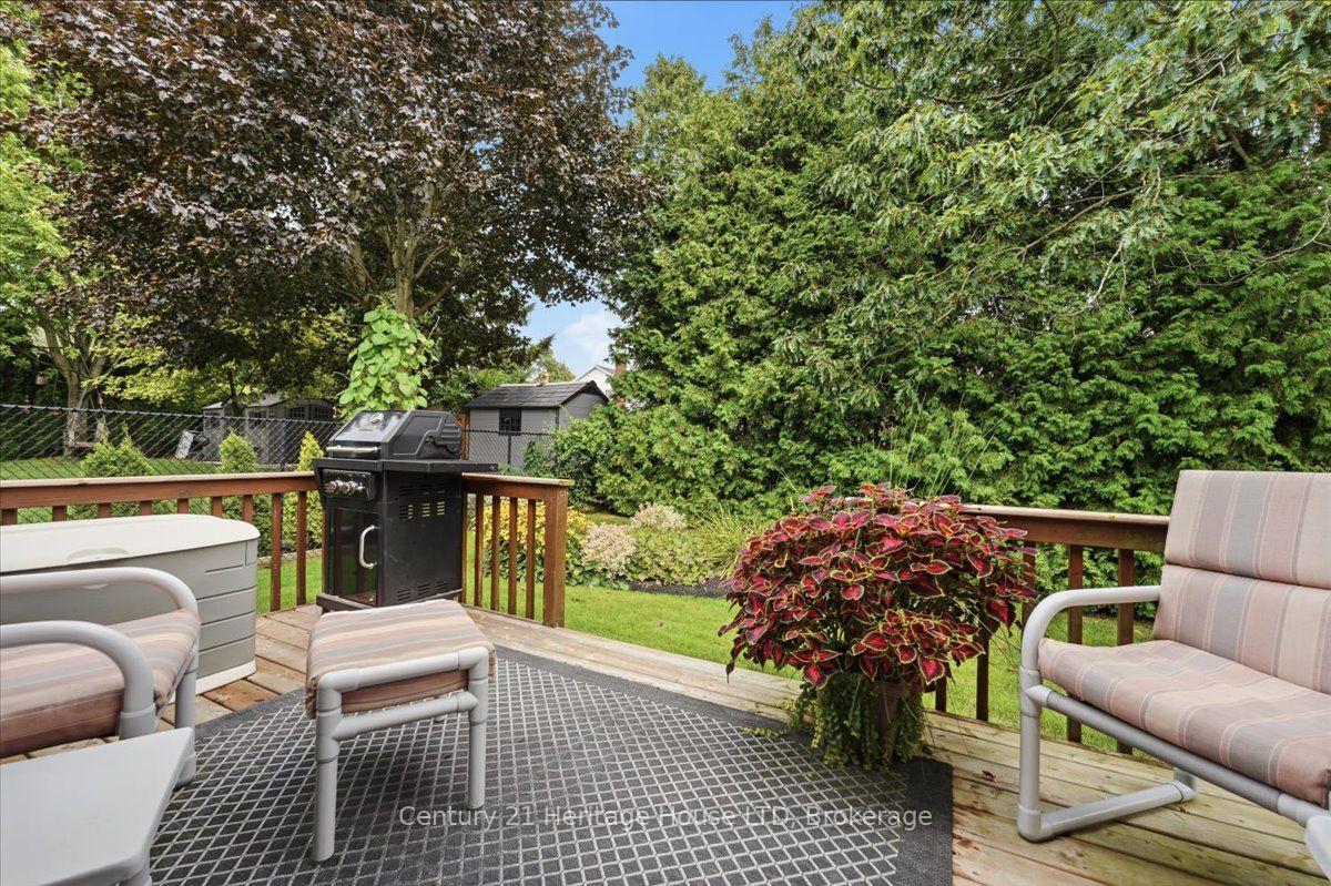 Photo 37 of 17 Oakridge Boulevard, Pelham, Fonthill — HOMEH