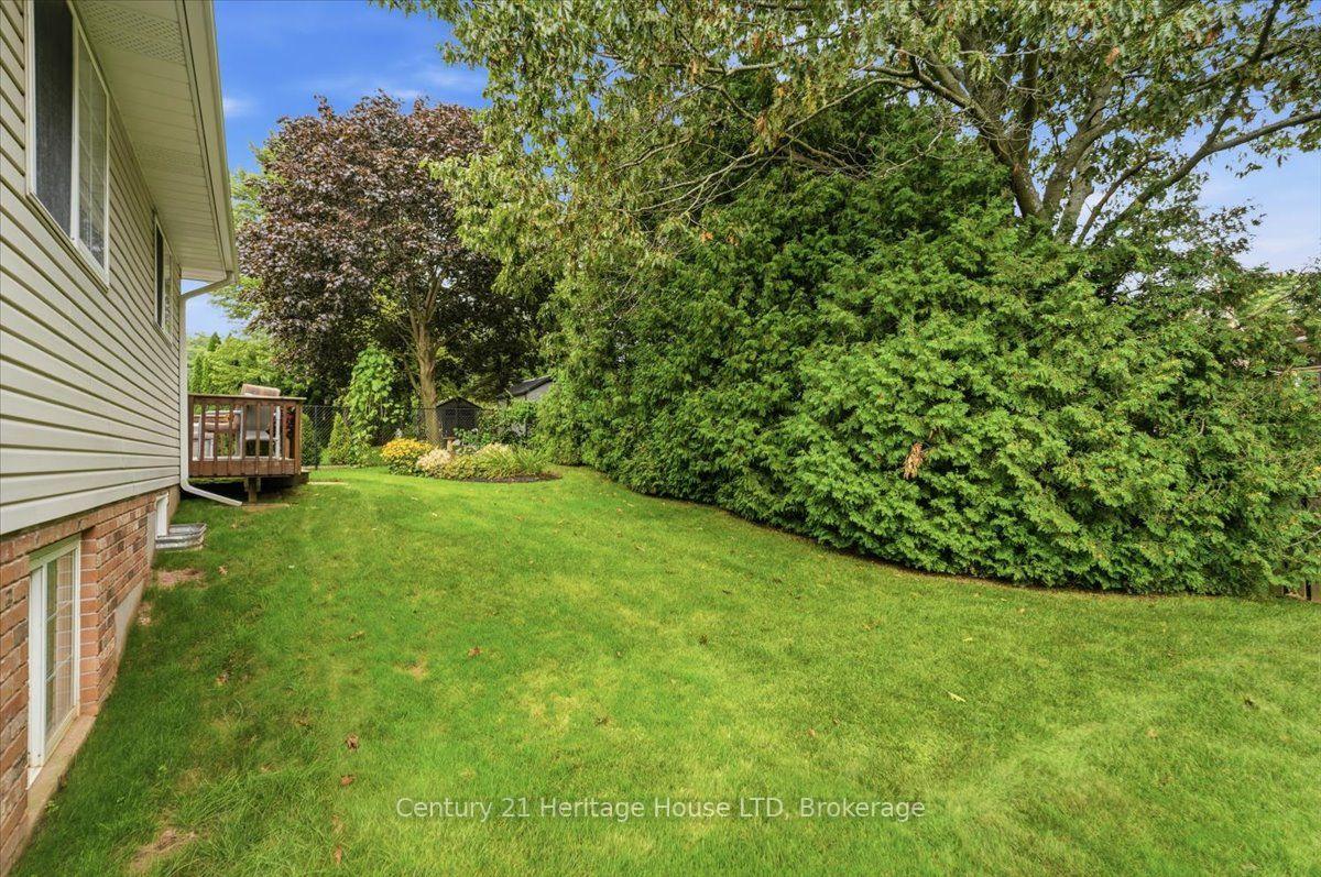 Photo 42 of 17 Oakridge Boulevard, Pelham, Fonthill — HOMEH
