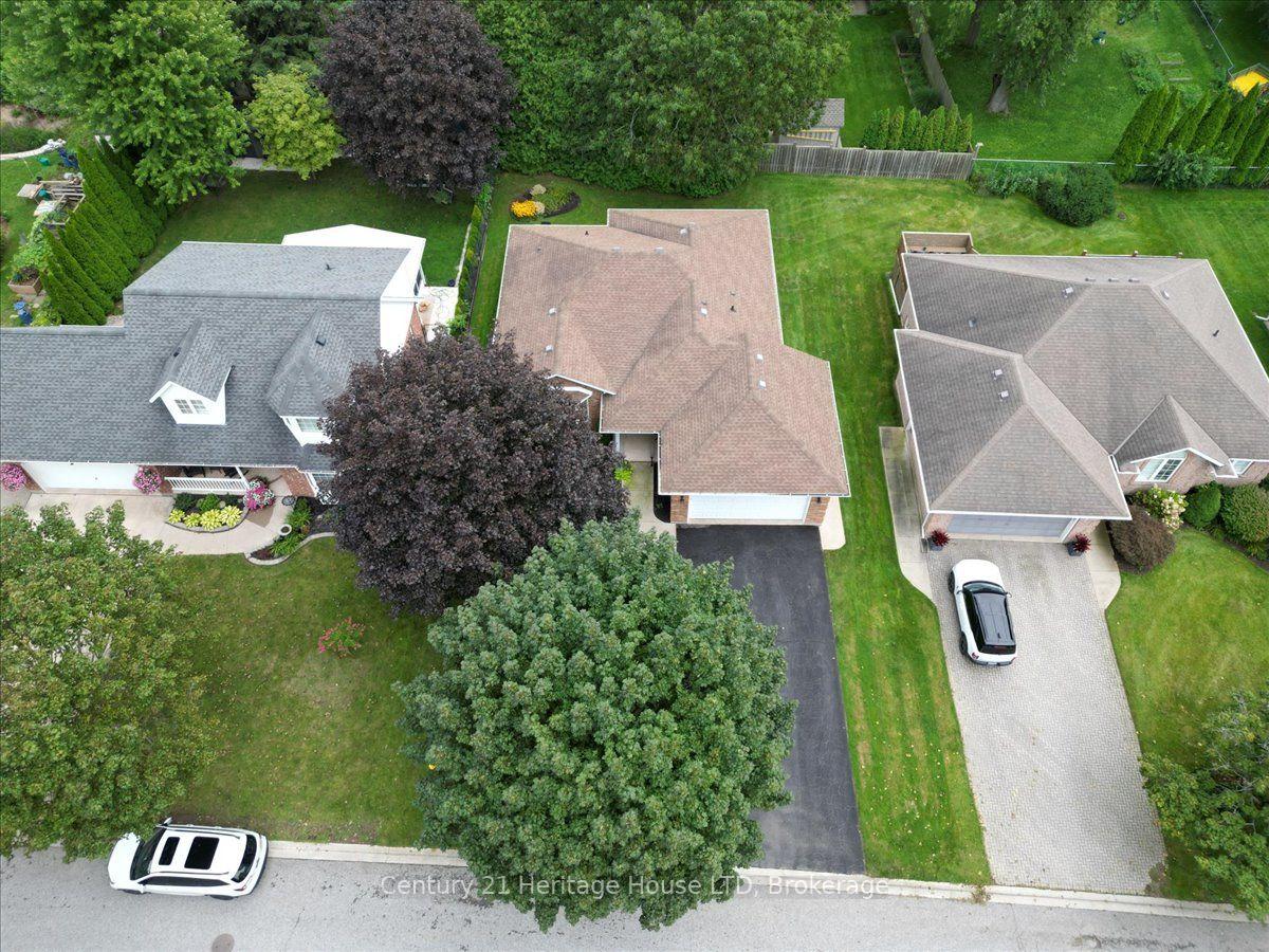 Photo 46 of 17 Oakridge Boulevard, Pelham, Fonthill — HOMEH