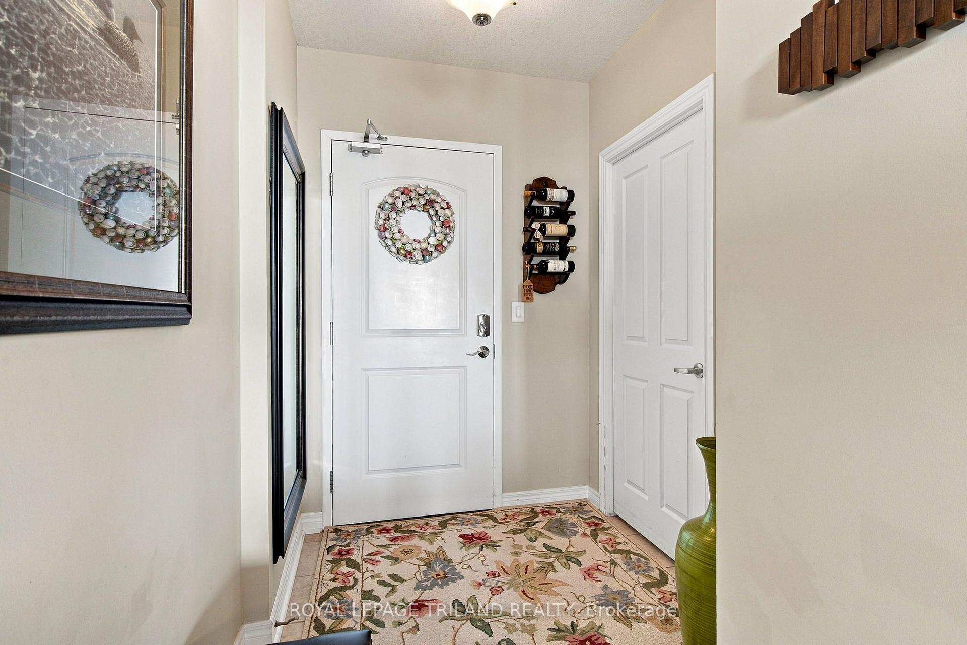 Photo 5 of Unit 1408, 1030 Coronation Drive, London, North I — HOMEH