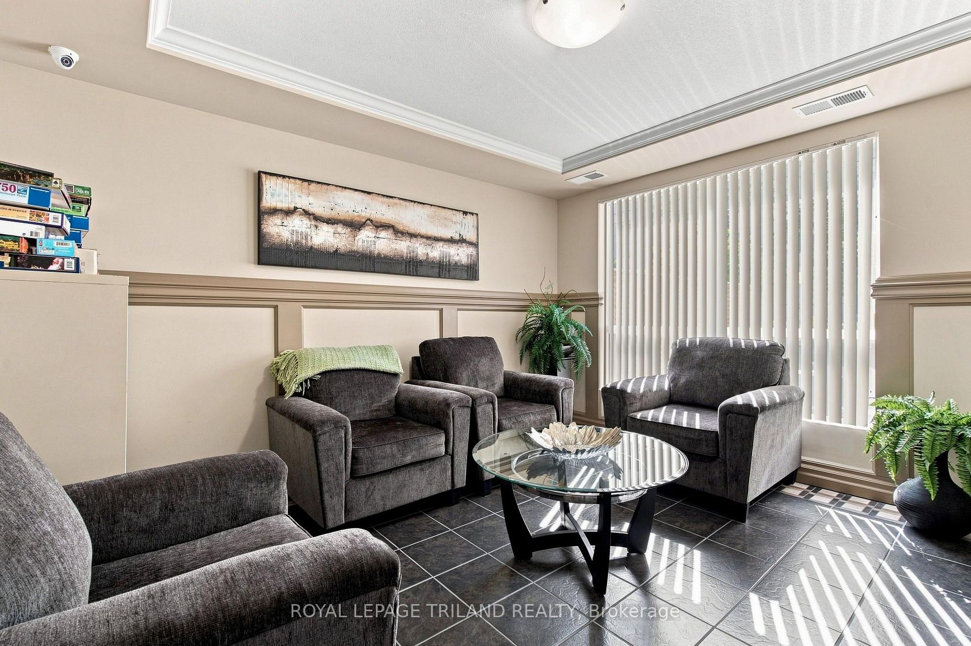 Photo 36 of Unit 1408, 1030 Coronation Drive, London, North I — HOMEH