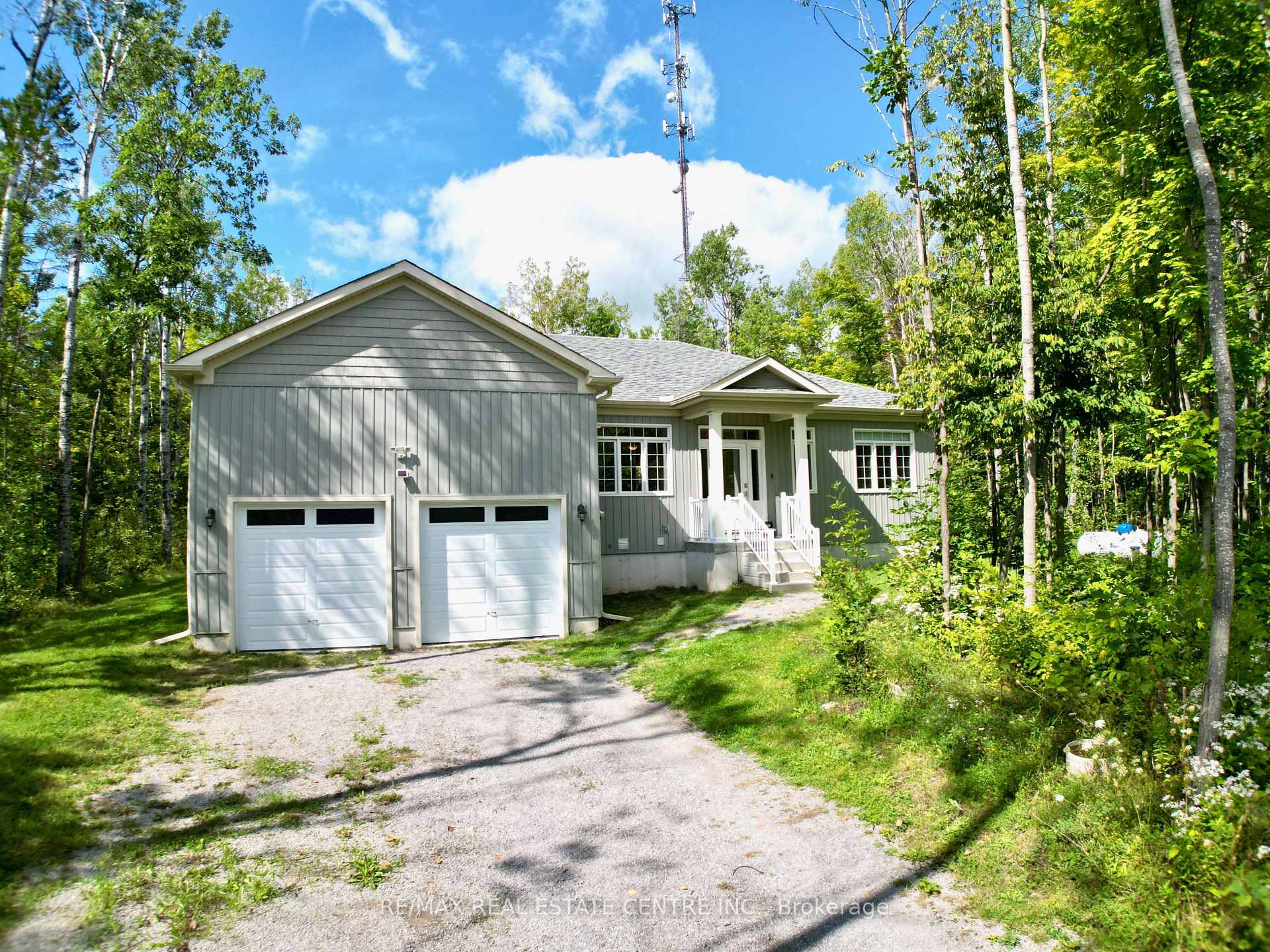 Photo 2 of 2745 County Road, Kawartha Lakes, Bexley — HOMEH