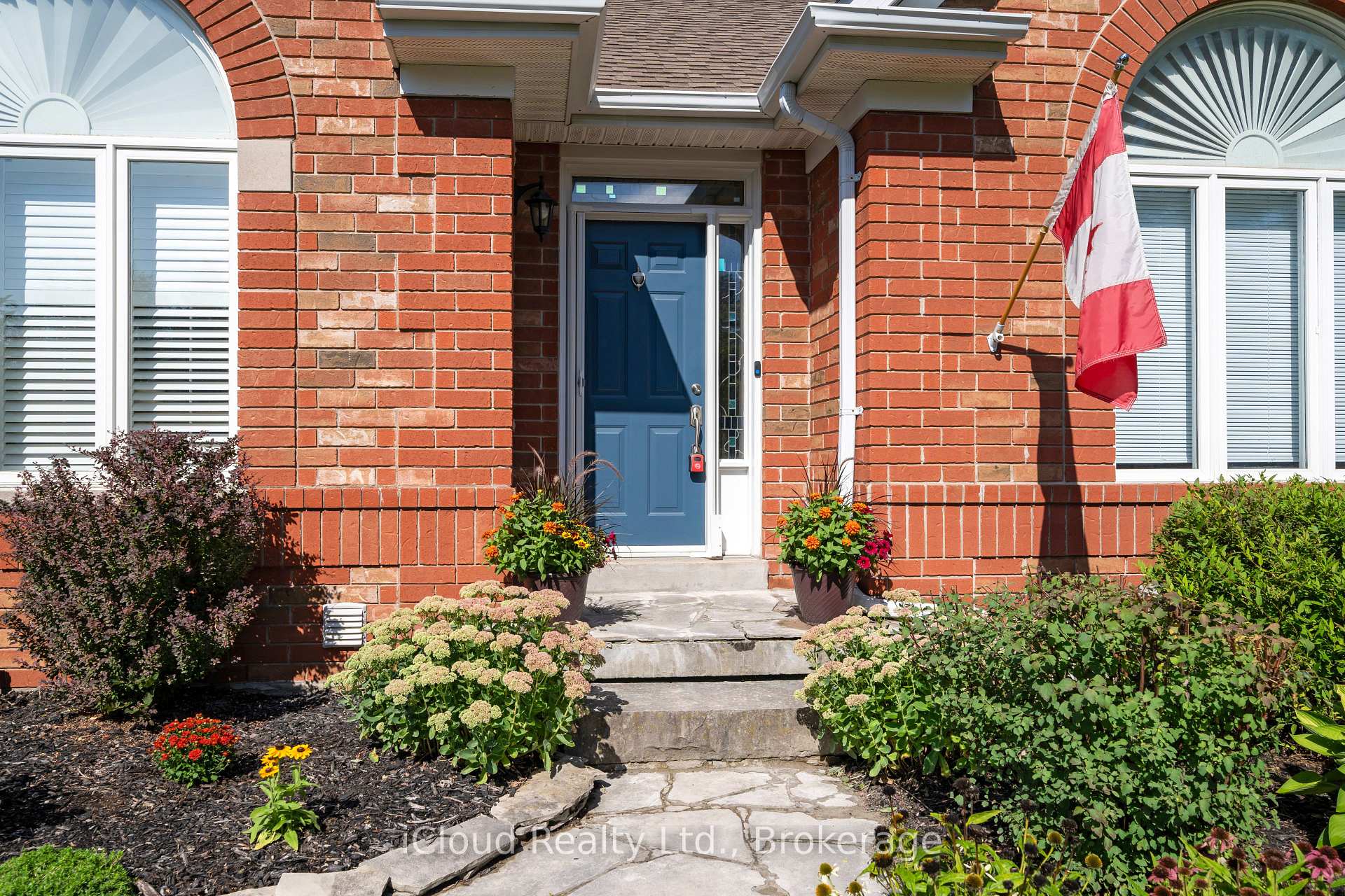 Photo 9 of 24 Mccullogh Drive, Erin — HOMEH