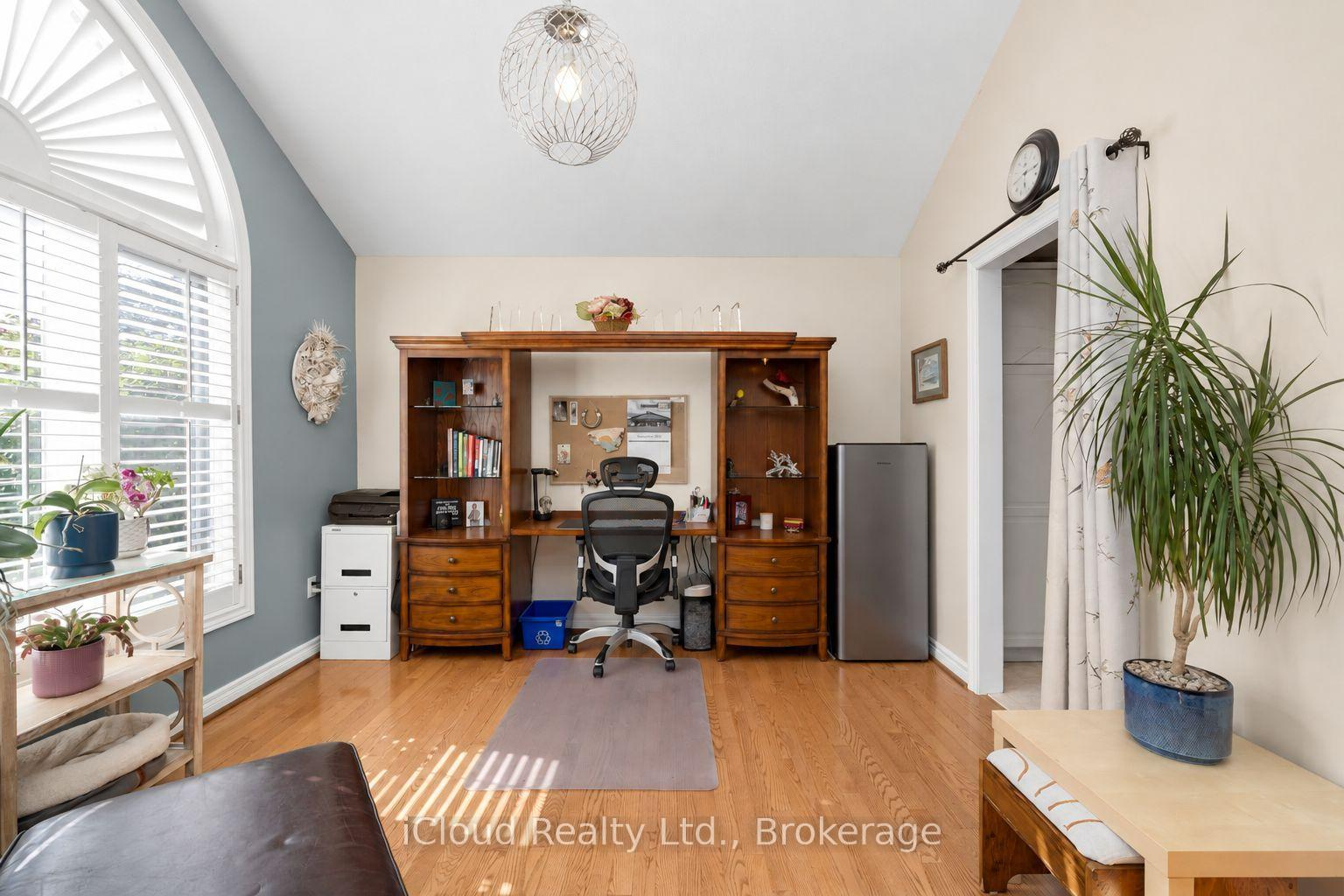Photo 17 of 24 Mccullogh Drive, Erin — HOMEH