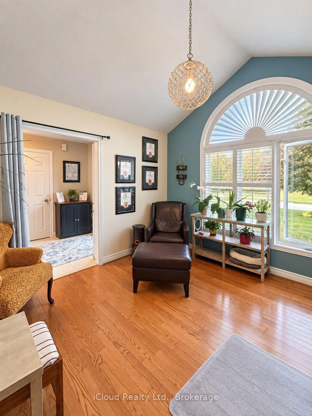 Photo 19 of 24 Mccullogh Drive, Erin — HOMEH