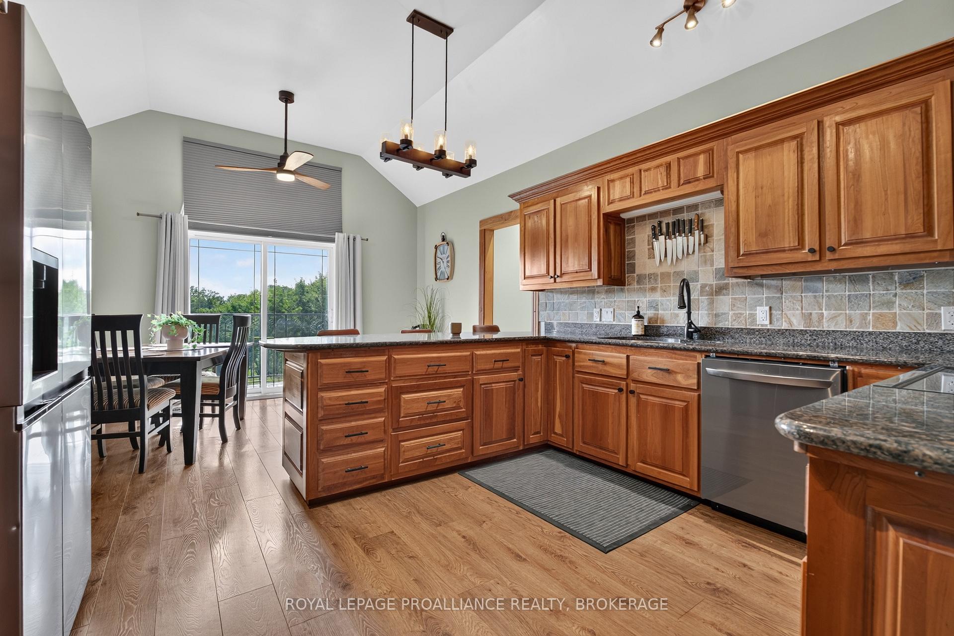 Photo 8 of 27 Collins Drive, Frontenac, Frontenac South — HOMEH