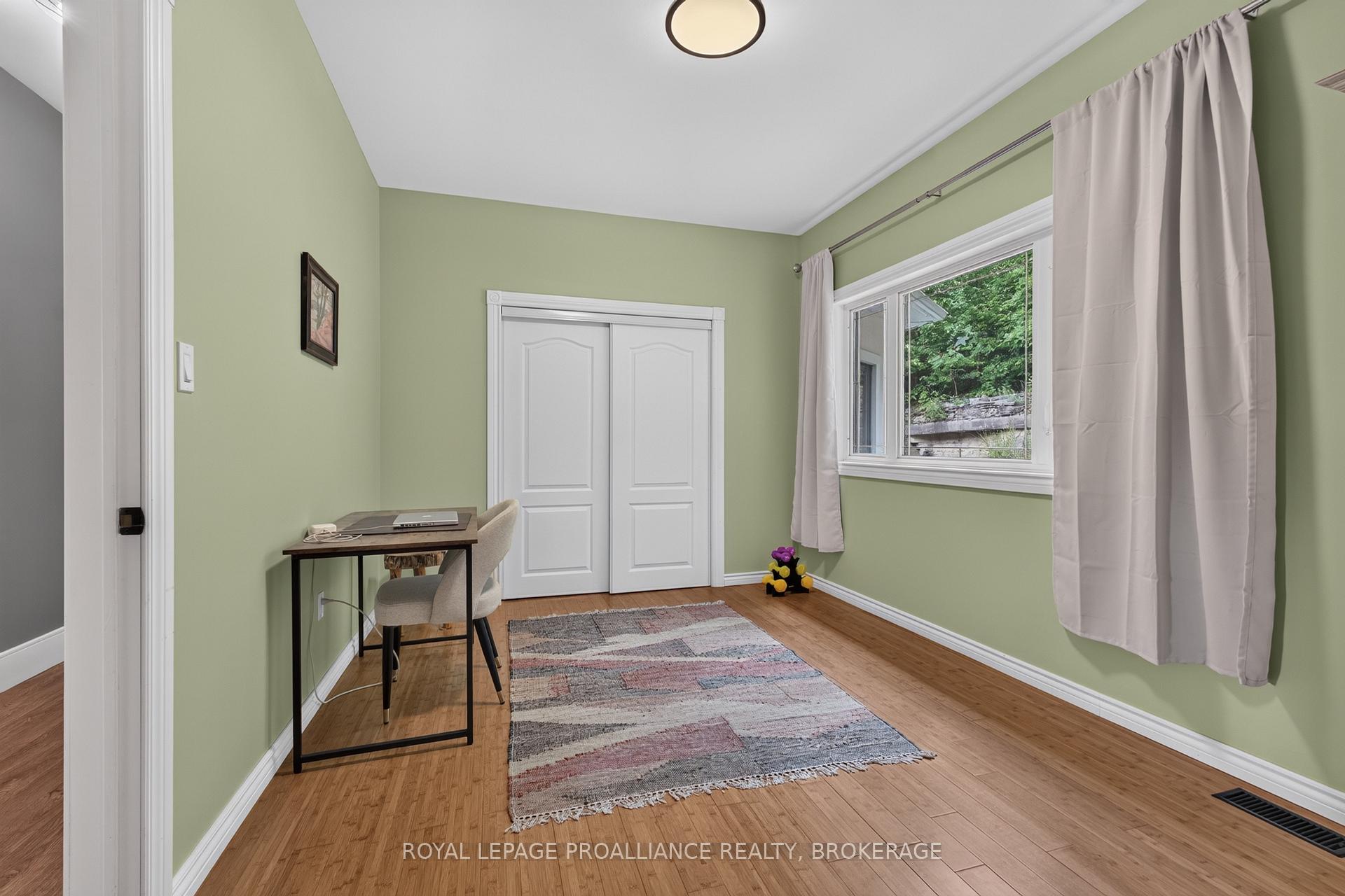 Photo 23 of 27 Collins Drive, Frontenac, Frontenac South — HOMEH