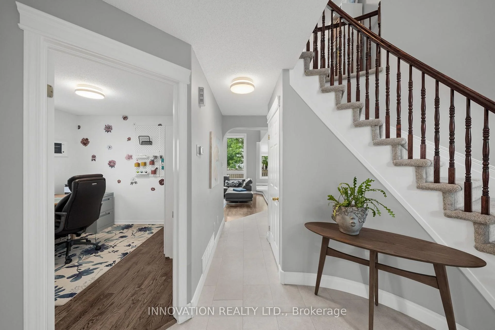Photo 5 of 11 Bracewood Way, Ottawa, Barrhaven - Stonebridge — HOMEH