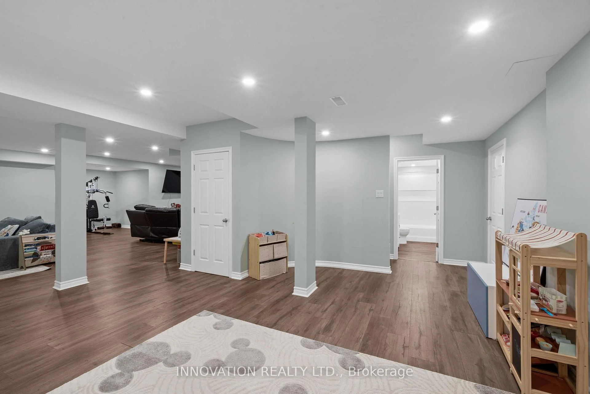 Photo 8 of 11 Bracewood Way, Ottawa, Barrhaven - Stonebridge — HOMEH