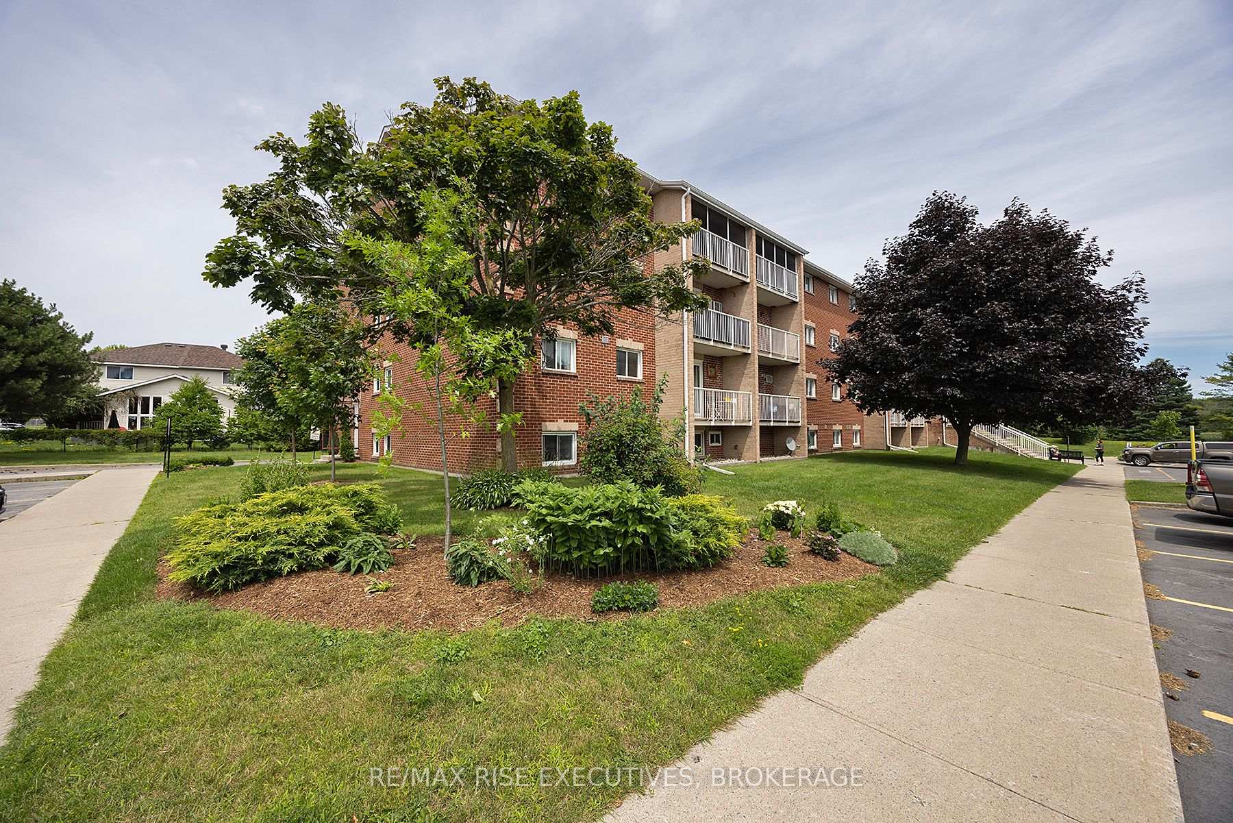 Photo 5 of Unit 118, 580 Armstrong Road, Kingston, East Gardiners Rd — HOMEH
