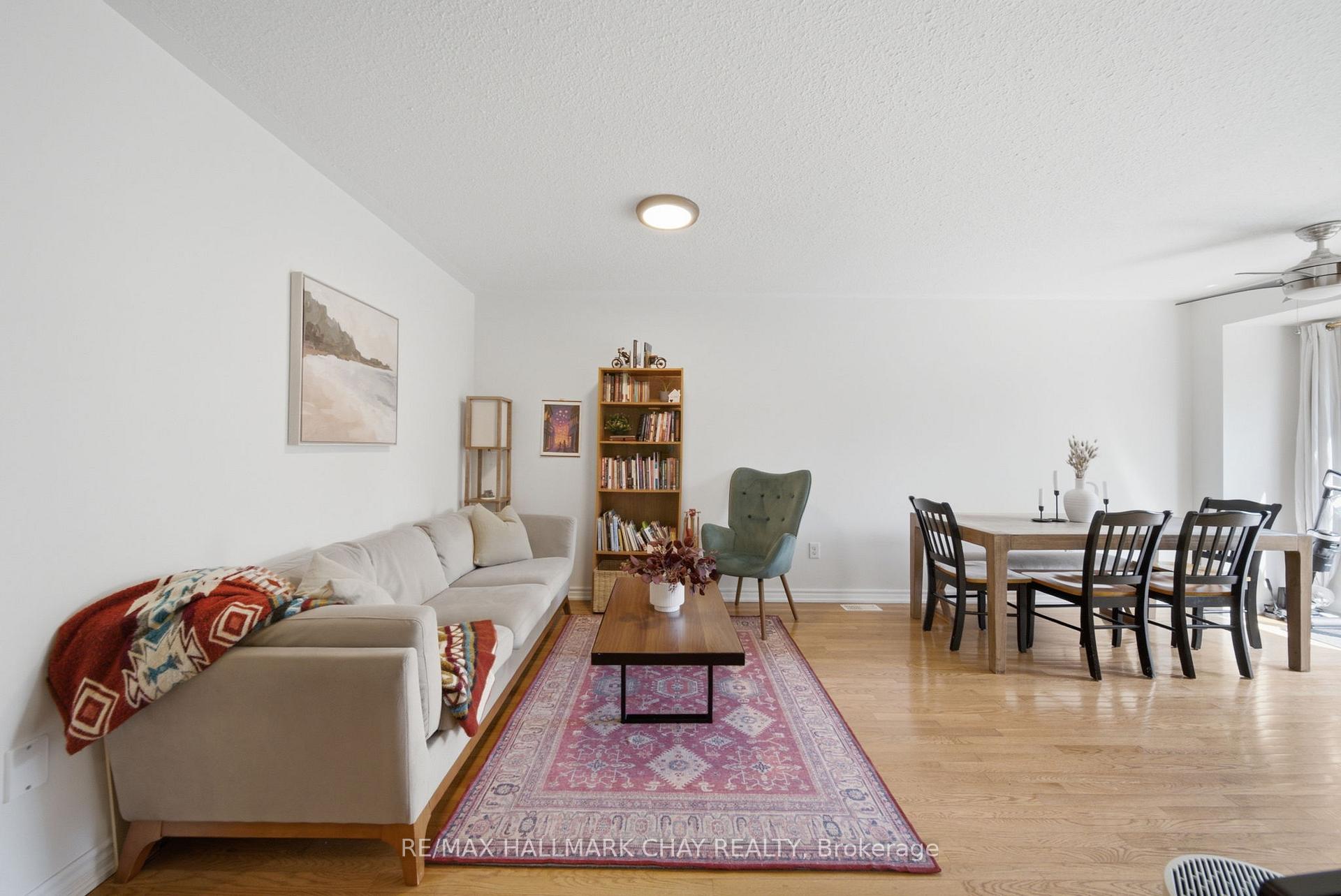 Photo 8 of 46 Michelle Drive, Orillia — HOMEH
