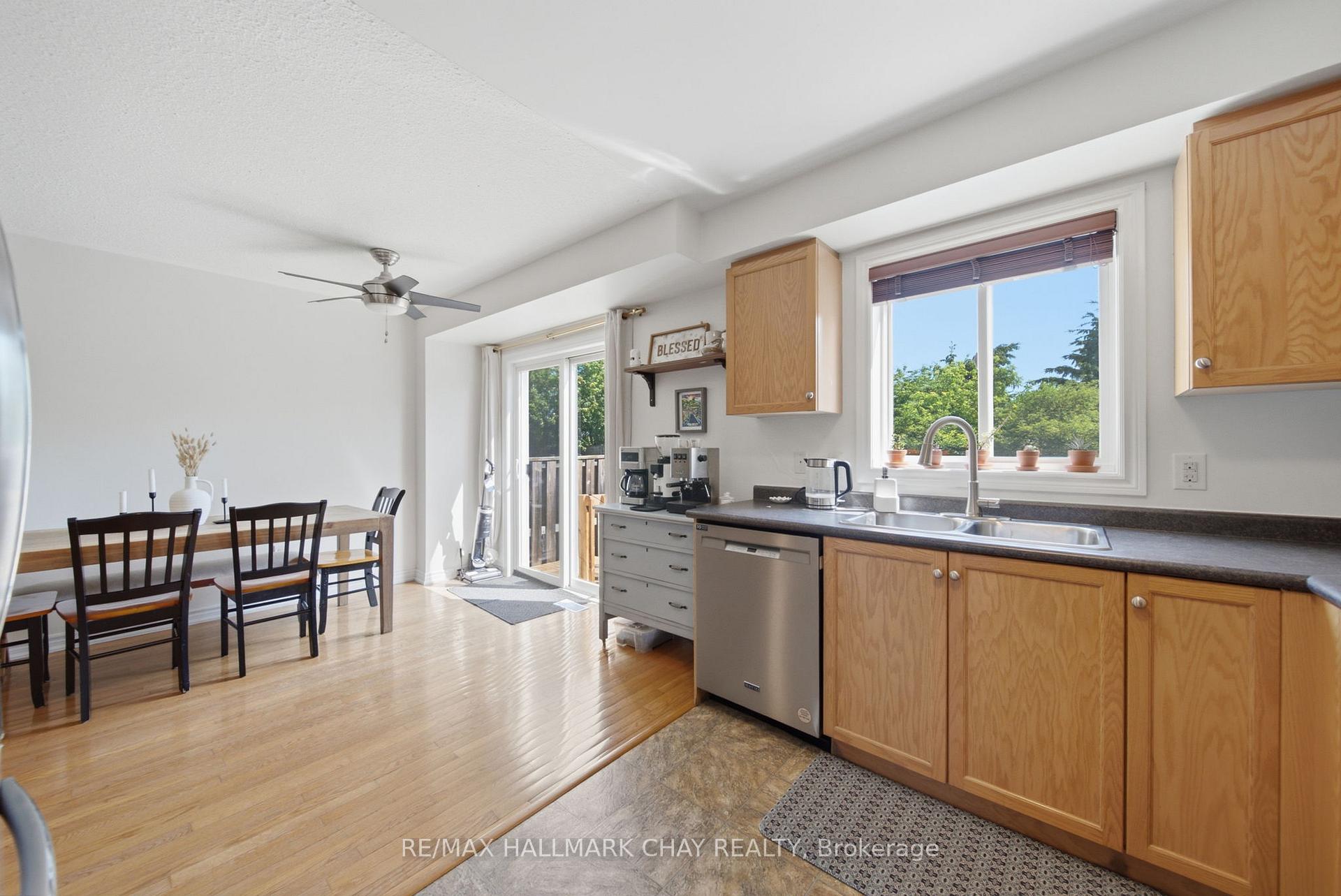 Photo 15 of 46 Michelle Drive, Orillia — HOMEH