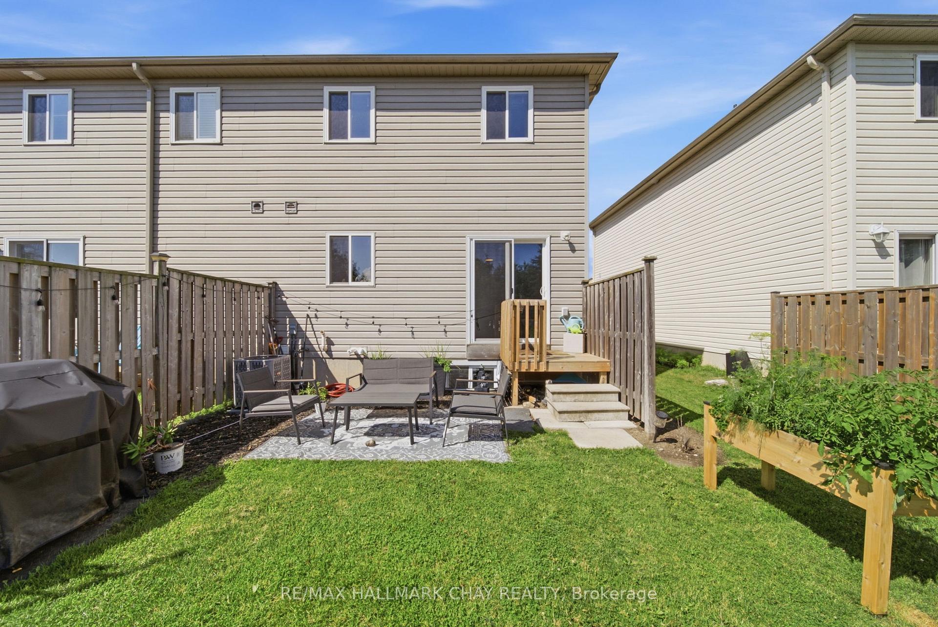 Photo 35 of 46 Michelle Drive, Orillia — HOMEH