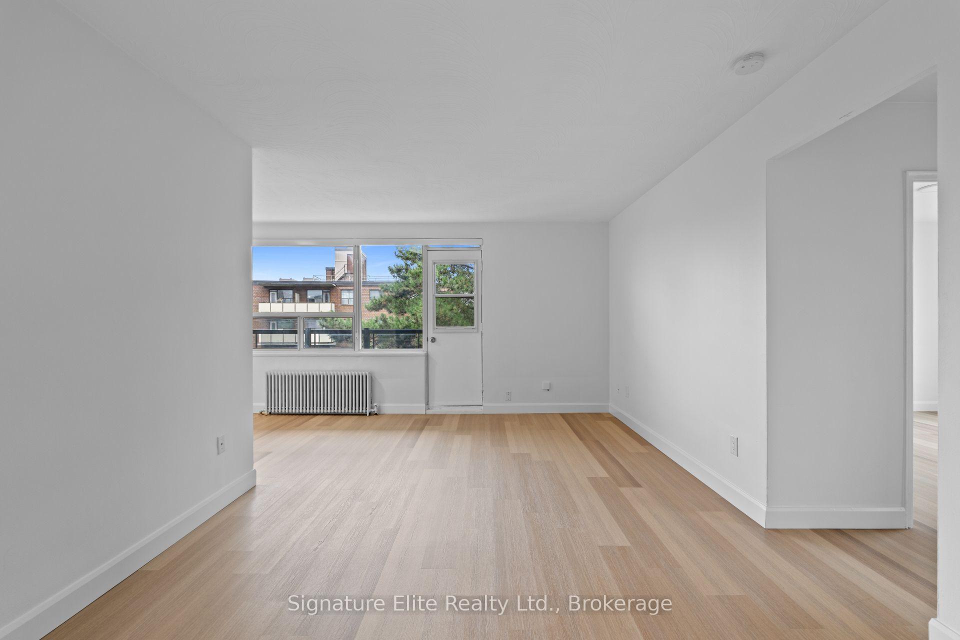 Photo 9 of Unit 301, 3 Swift Drive, North York, Victoria Village — HOMEH