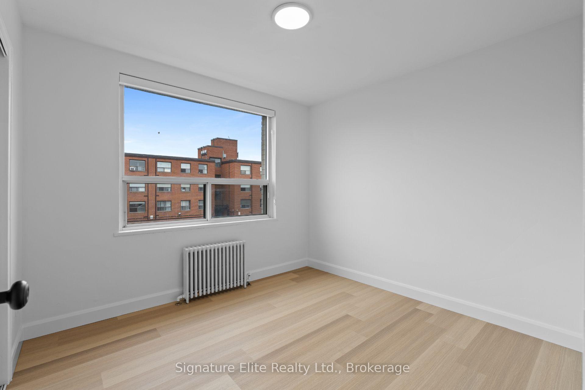 Photo 12 of Unit 301, 3 Swift Drive, North York, Victoria Village — HOMEH