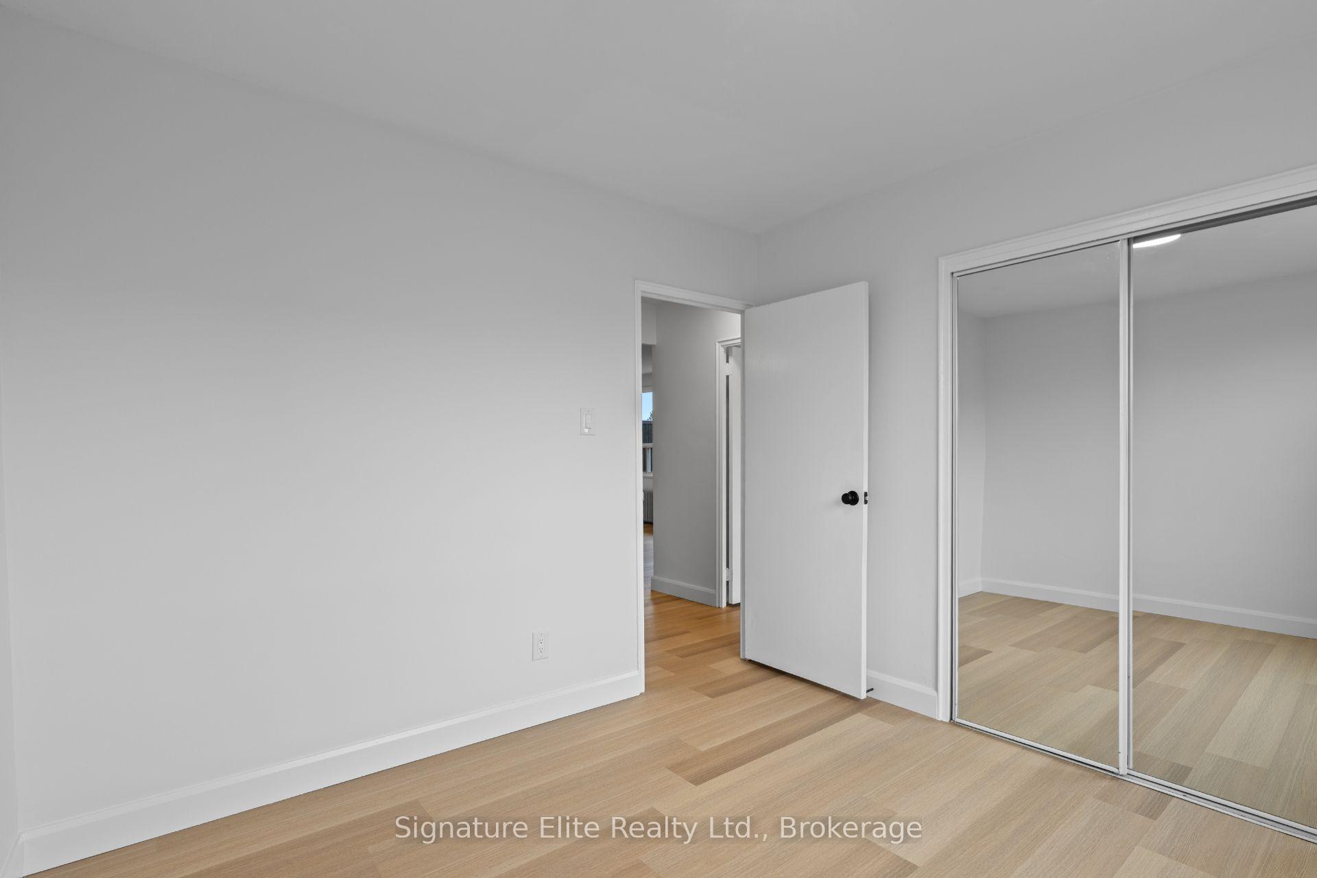 Photo 13 of Unit 301, 3 Swift Drive, North York, Victoria Village — HOMEH
