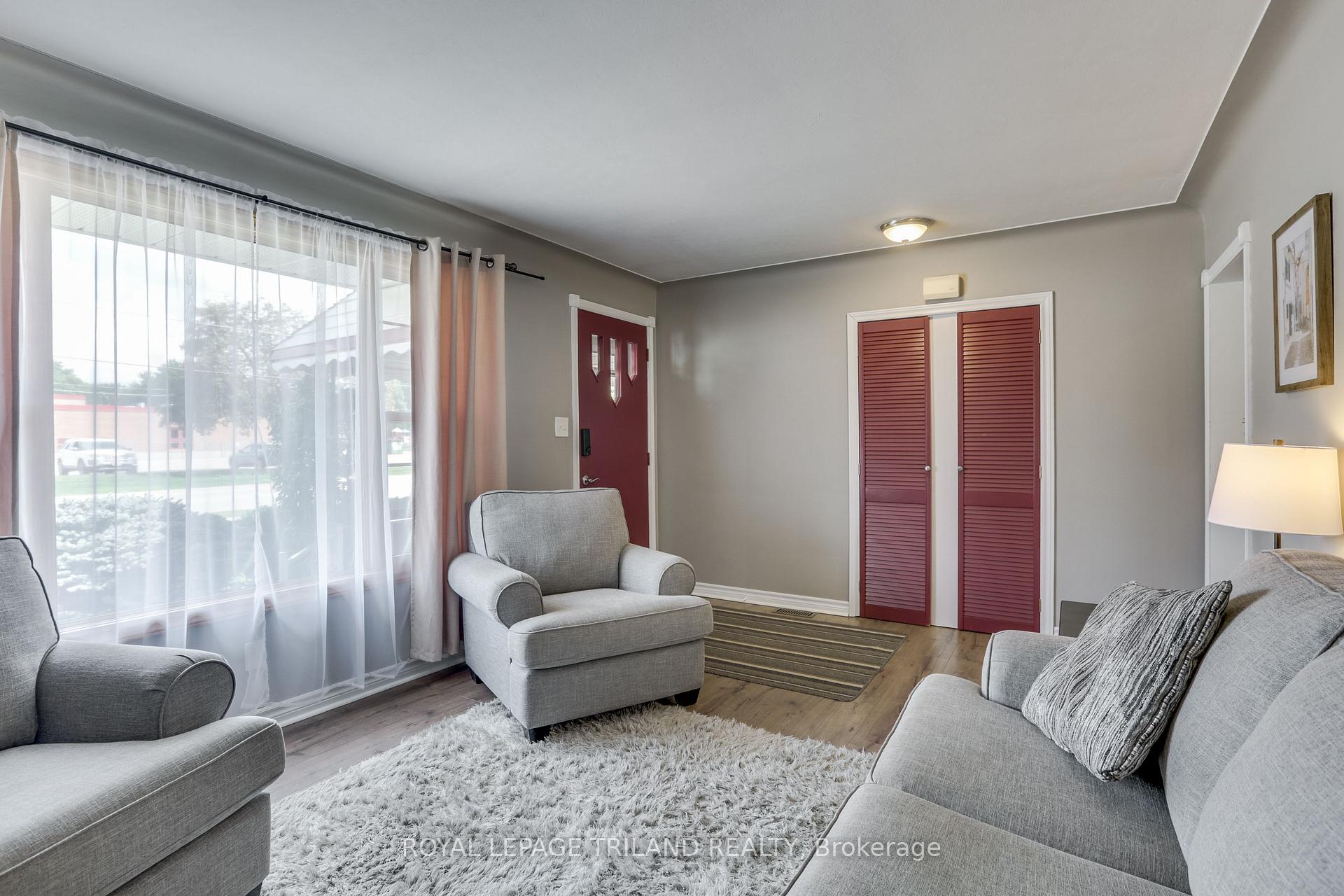 Photo 7 of 224 McKellar Street, Strathroy-Caradoc, SW — HOMEH