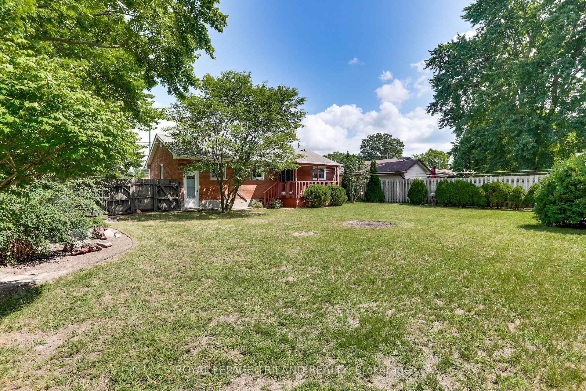 Photo 34 of 224 McKellar Street, Strathroy-Caradoc, SW — HOMEH