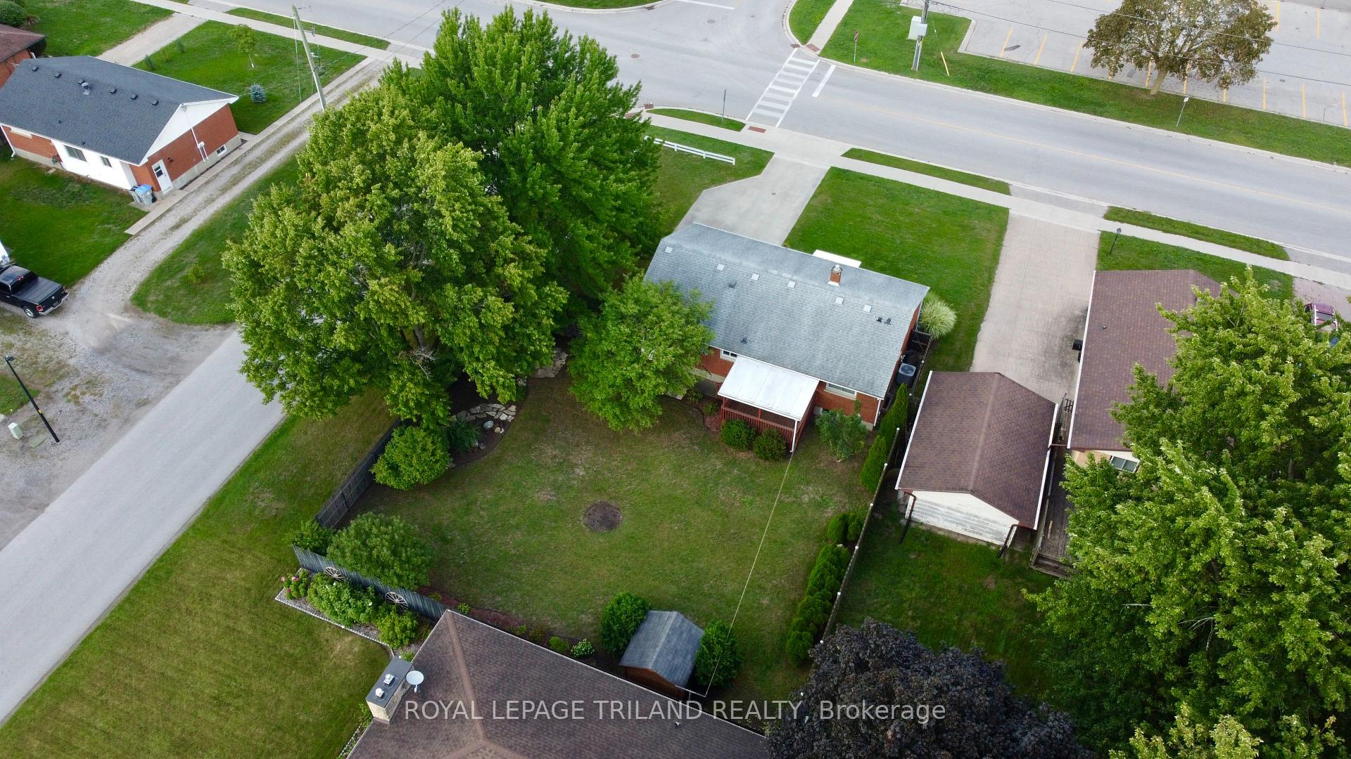 Photo 42 of 224 McKellar Street, Strathroy-Caradoc, SW — HOMEH