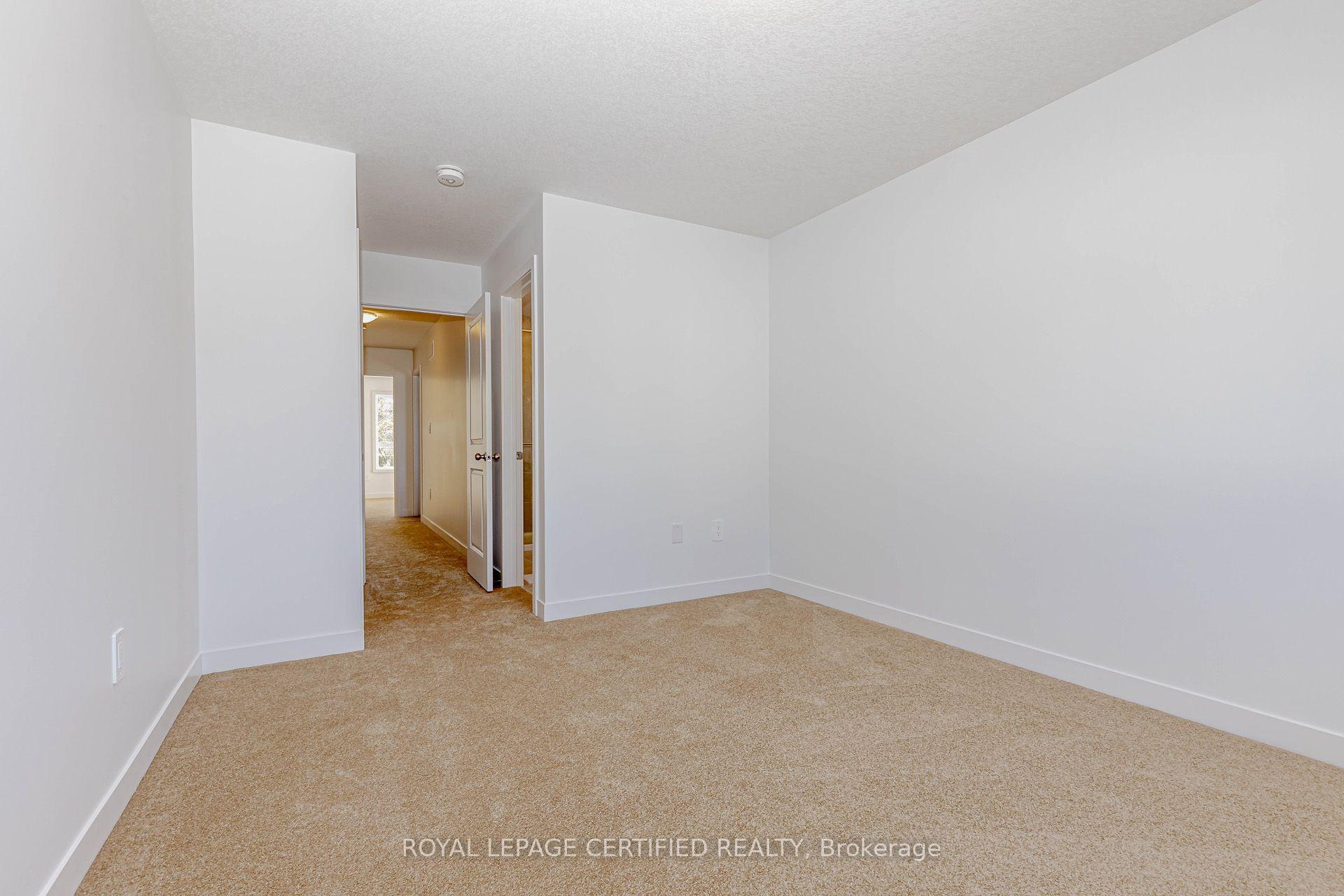 Photo 23 of 26 Oak Forest Common Crescent, Cambridge, Preston Heights — HOMEH
