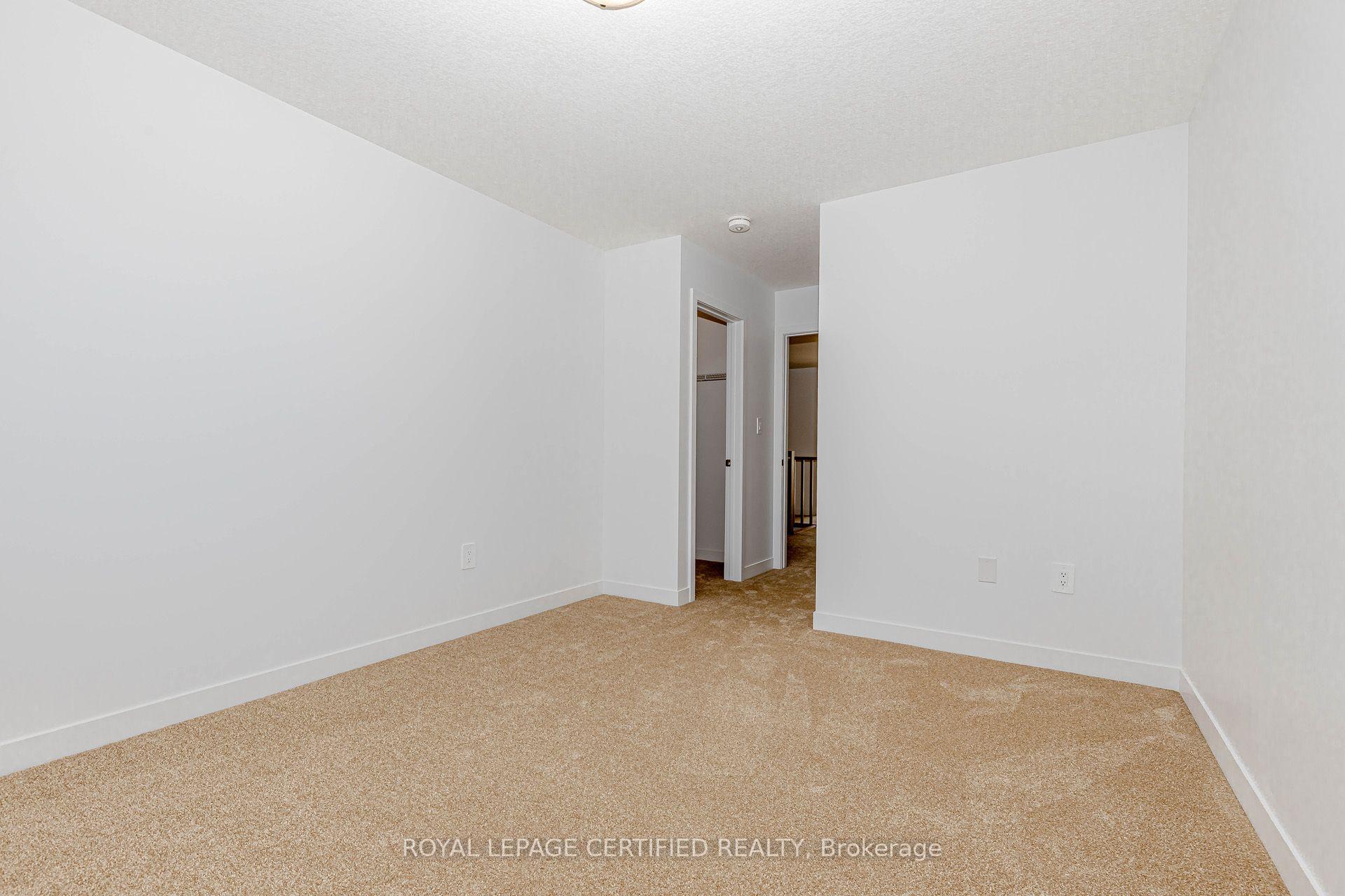 Photo 24 of 26 Oak Forest Common Crescent, Cambridge, Preston Heights — HOMEH