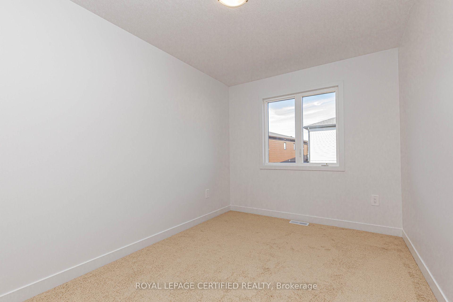 Photo 29 of 26 Oak Forest Common Crescent, Cambridge, Preston Heights — HOMEH