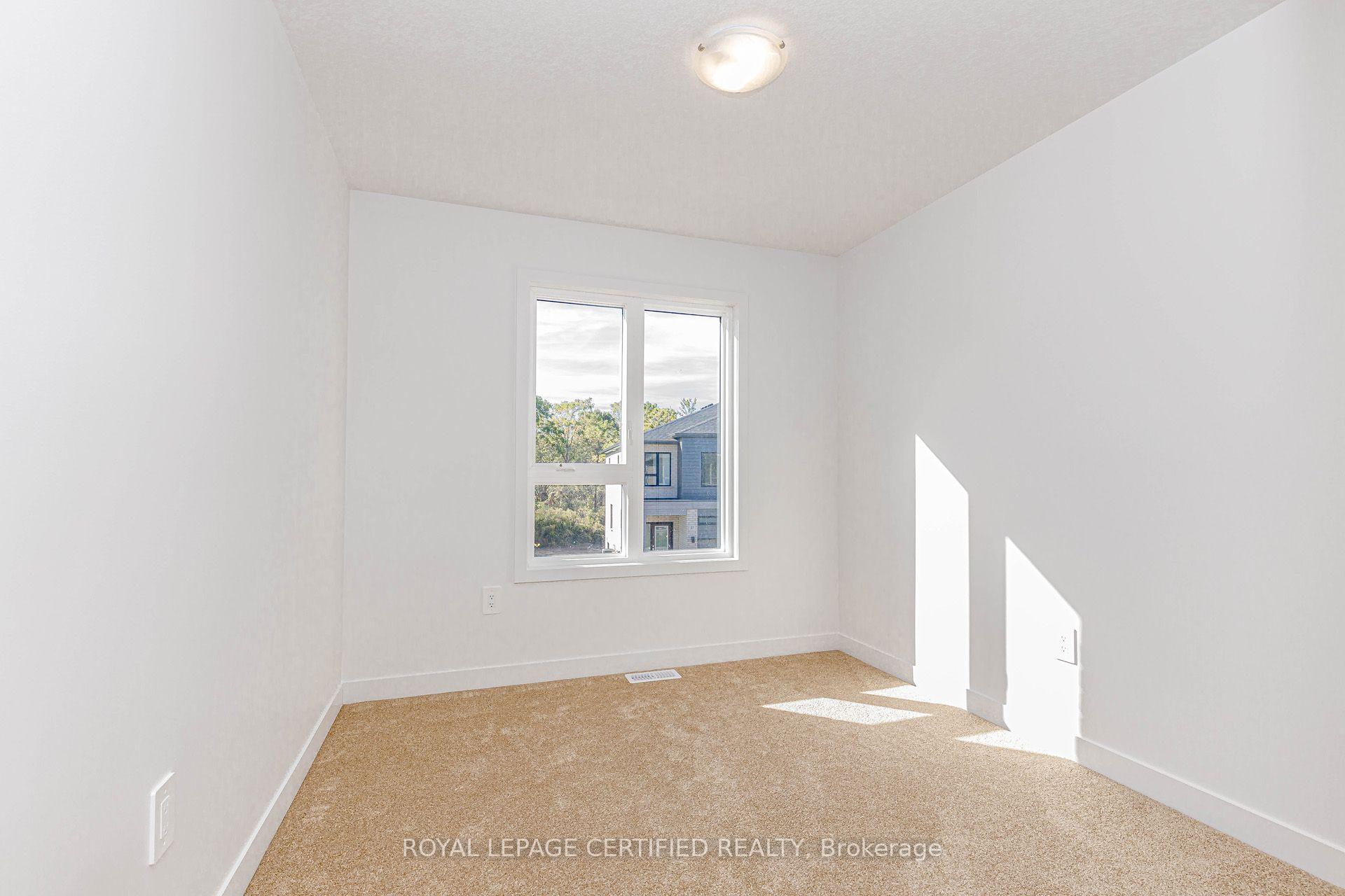 Photo 36 of 26 Oak Forest Common Crescent, Cambridge, Preston Heights — HOMEH