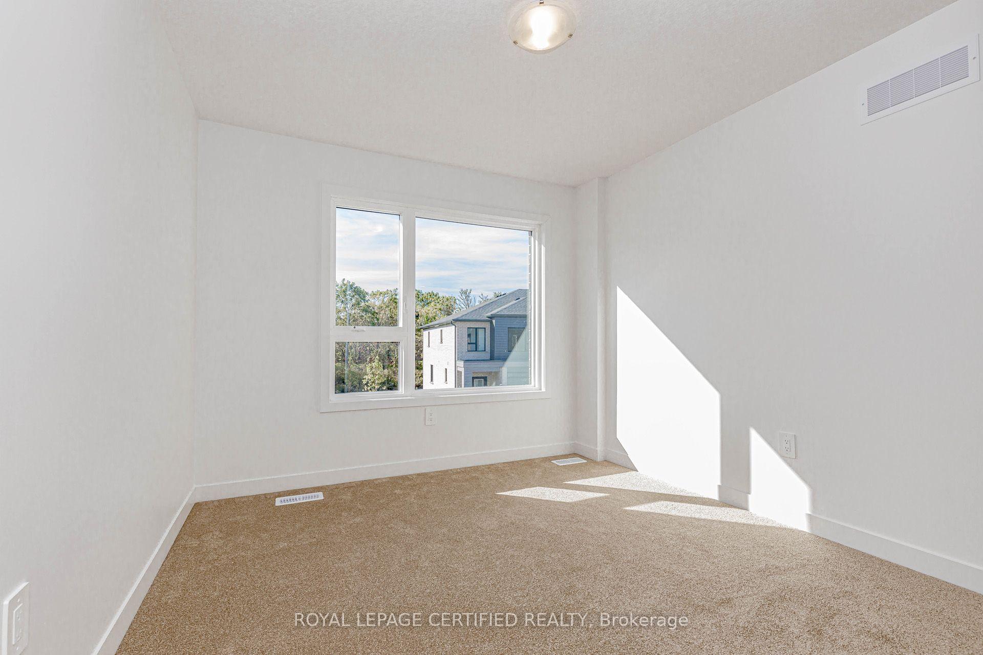 Photo 41 of 26 Oak Forest Common Crescent, Cambridge, Preston Heights — HOMEH