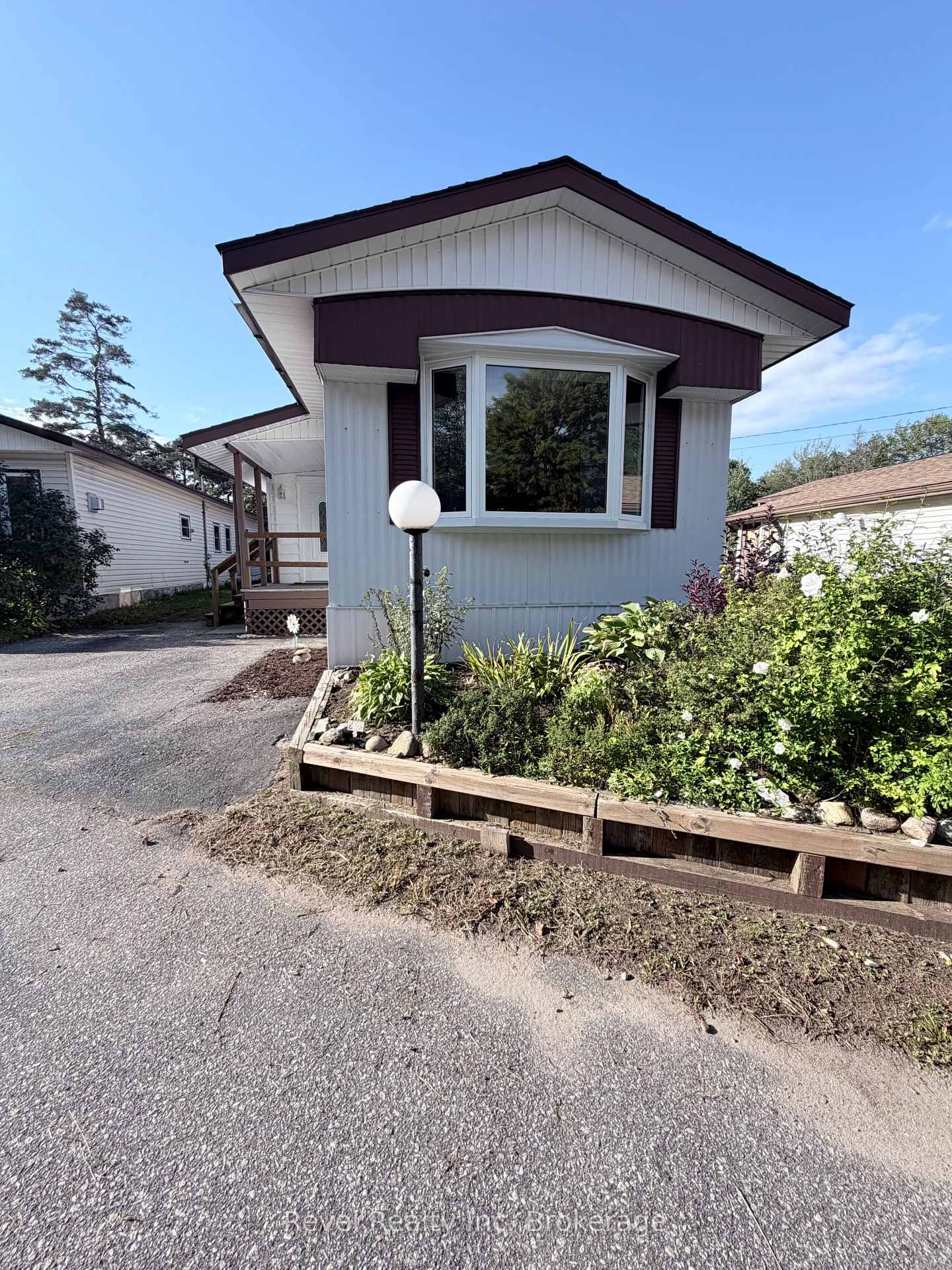 Photo 2 of Unit 7, 208 Little Down Lane, North Bay, Airport — HOMEH