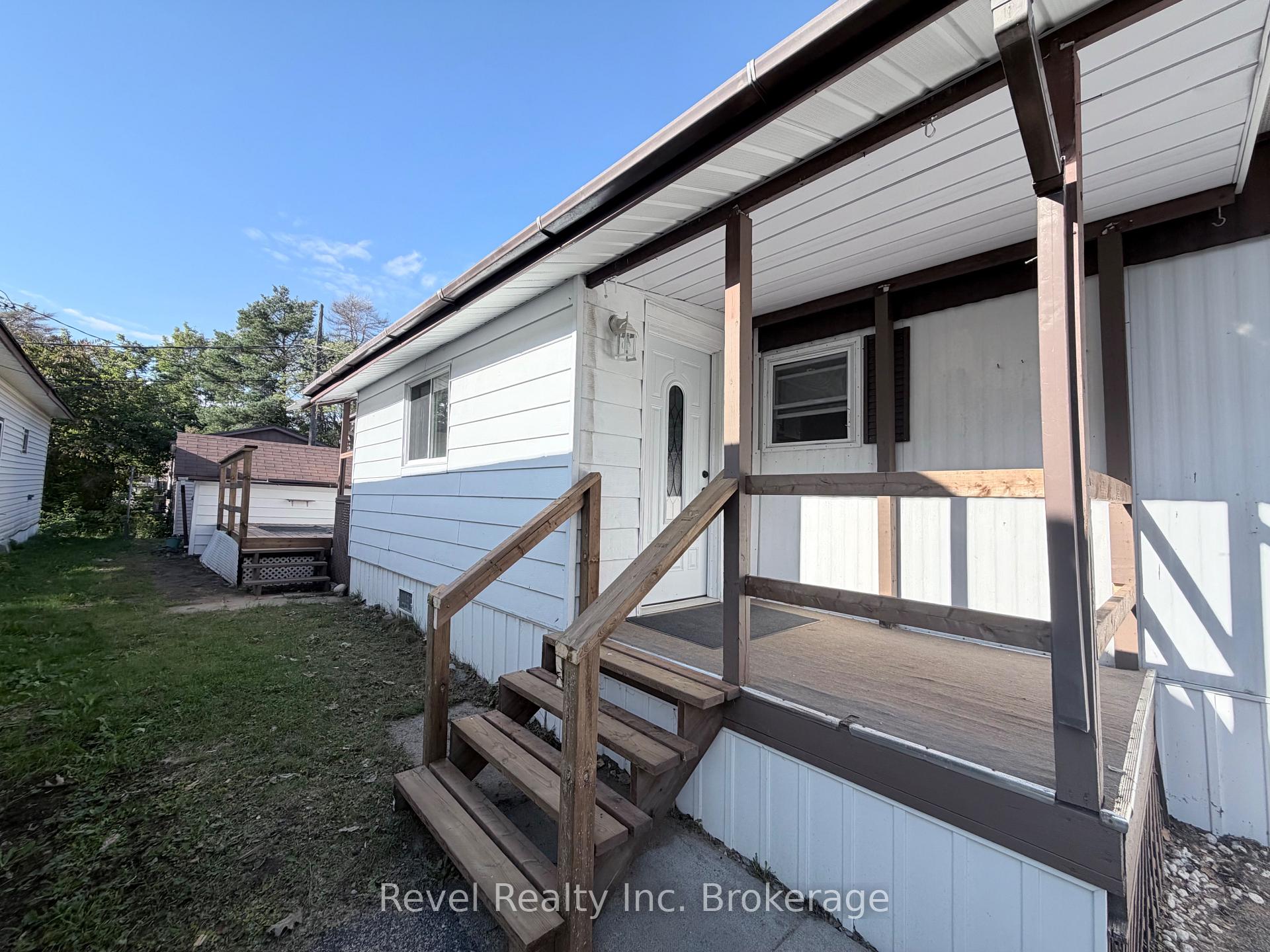 Photo 3 of Unit 7, 208 Little Down Lane, North Bay, Airport — HOMEH