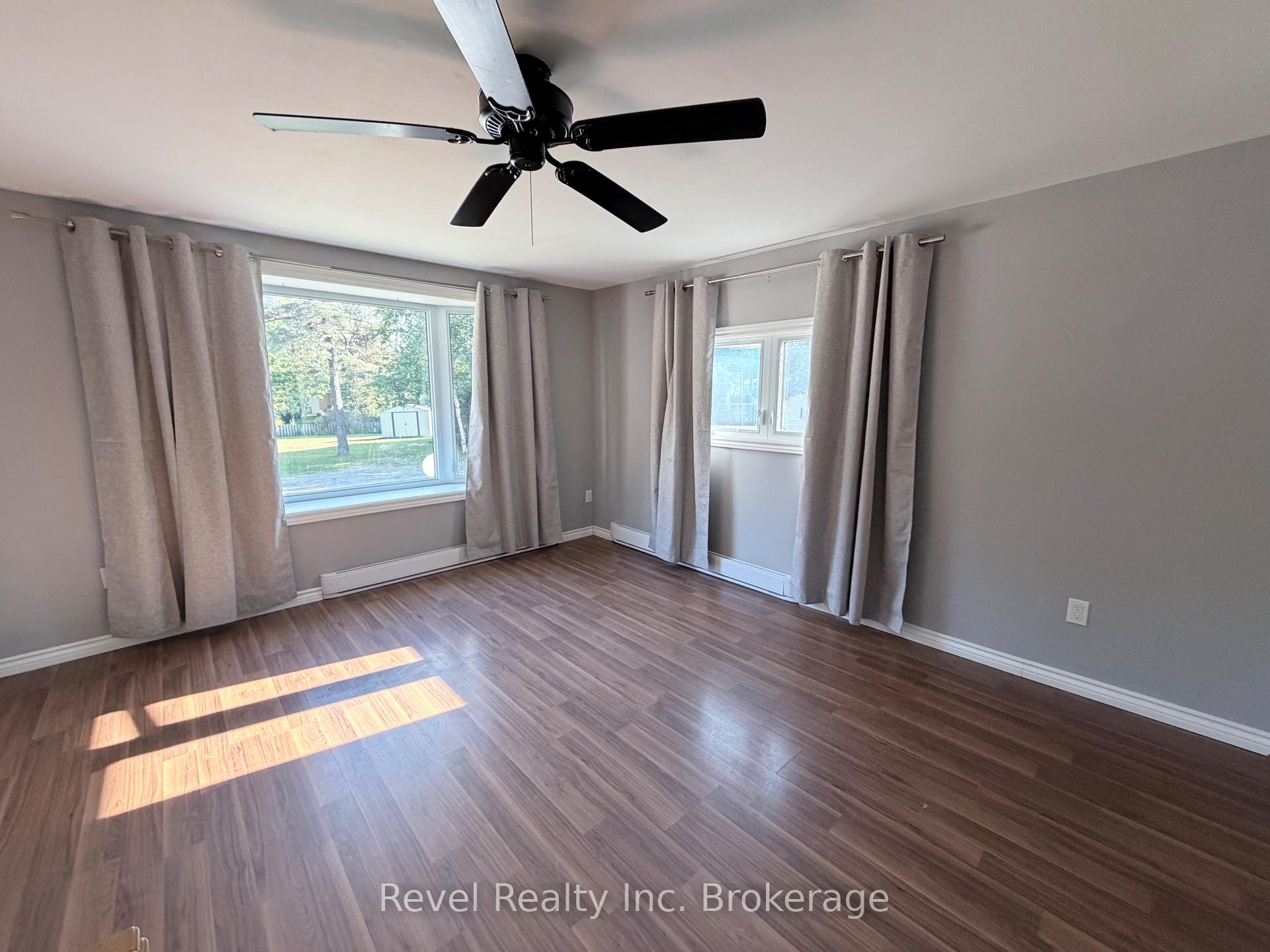Photo 11 of Unit 7, 208 Little Down Lane, North Bay, Airport — HOMEH
