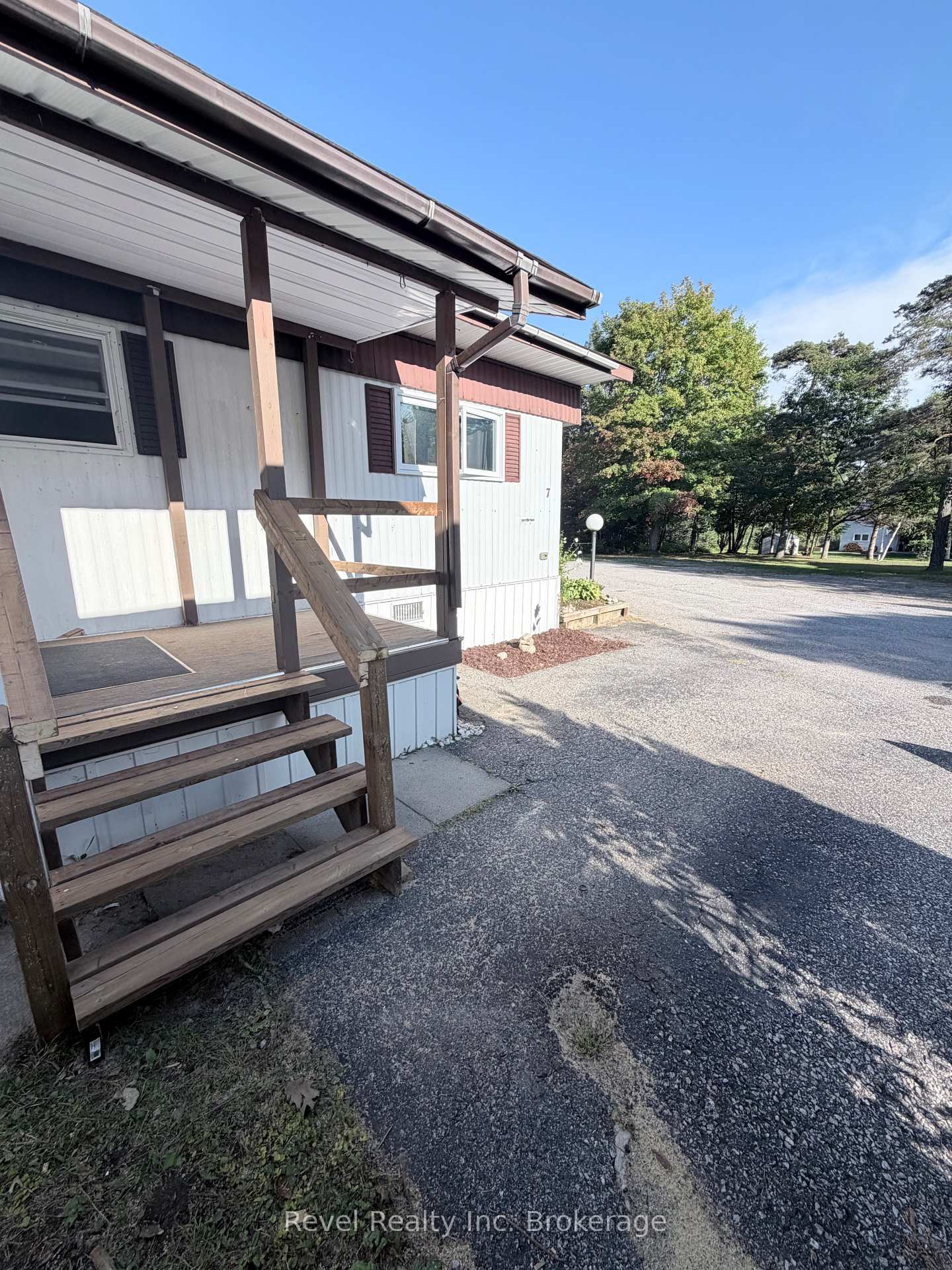 Photo 26 of Unit 7, 208 Little Down Lane, North Bay, Airport — HOMEH