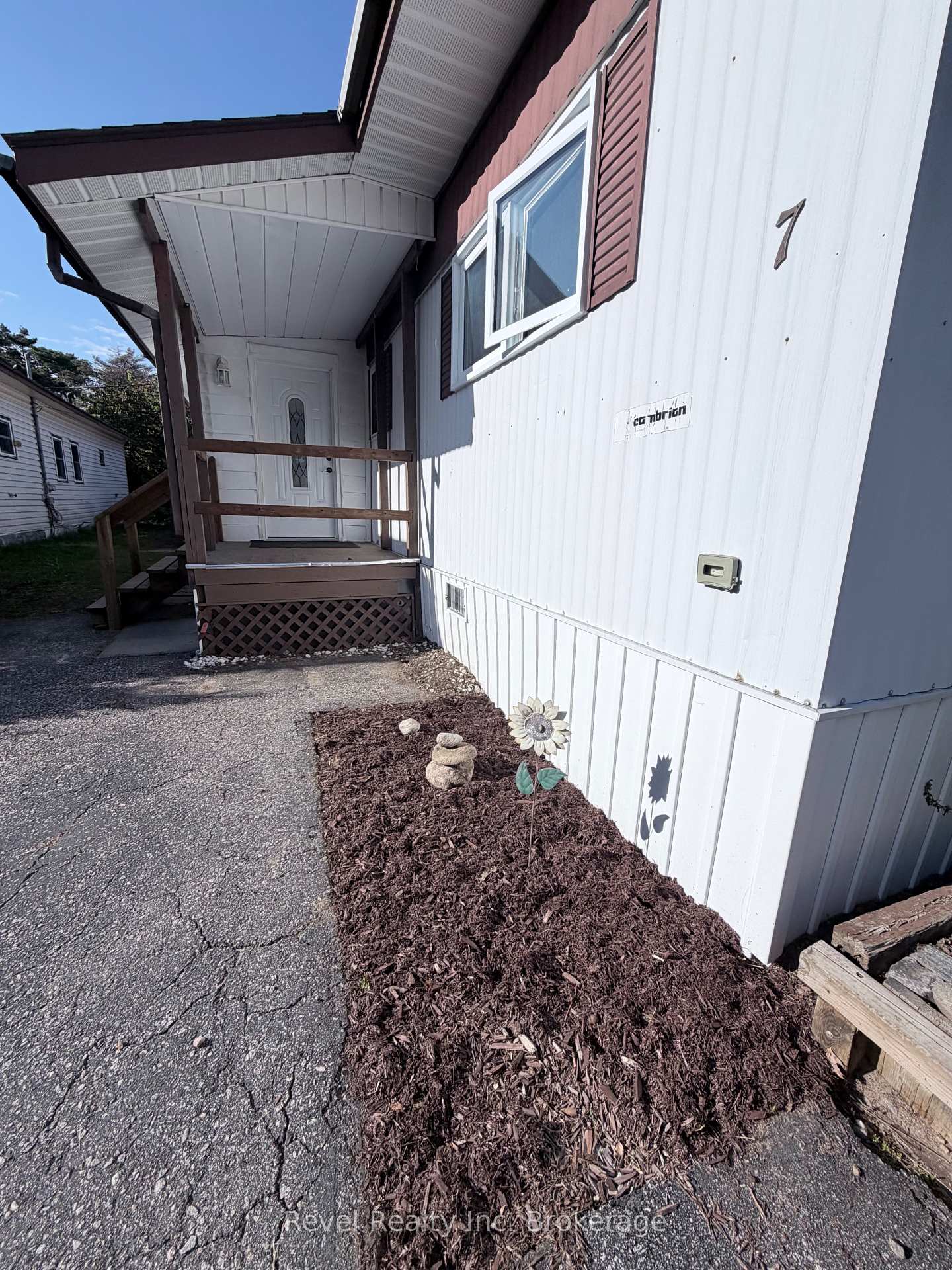 Photo 29 of Unit 7, 208 Little Down Lane, North Bay, Airport — HOMEH