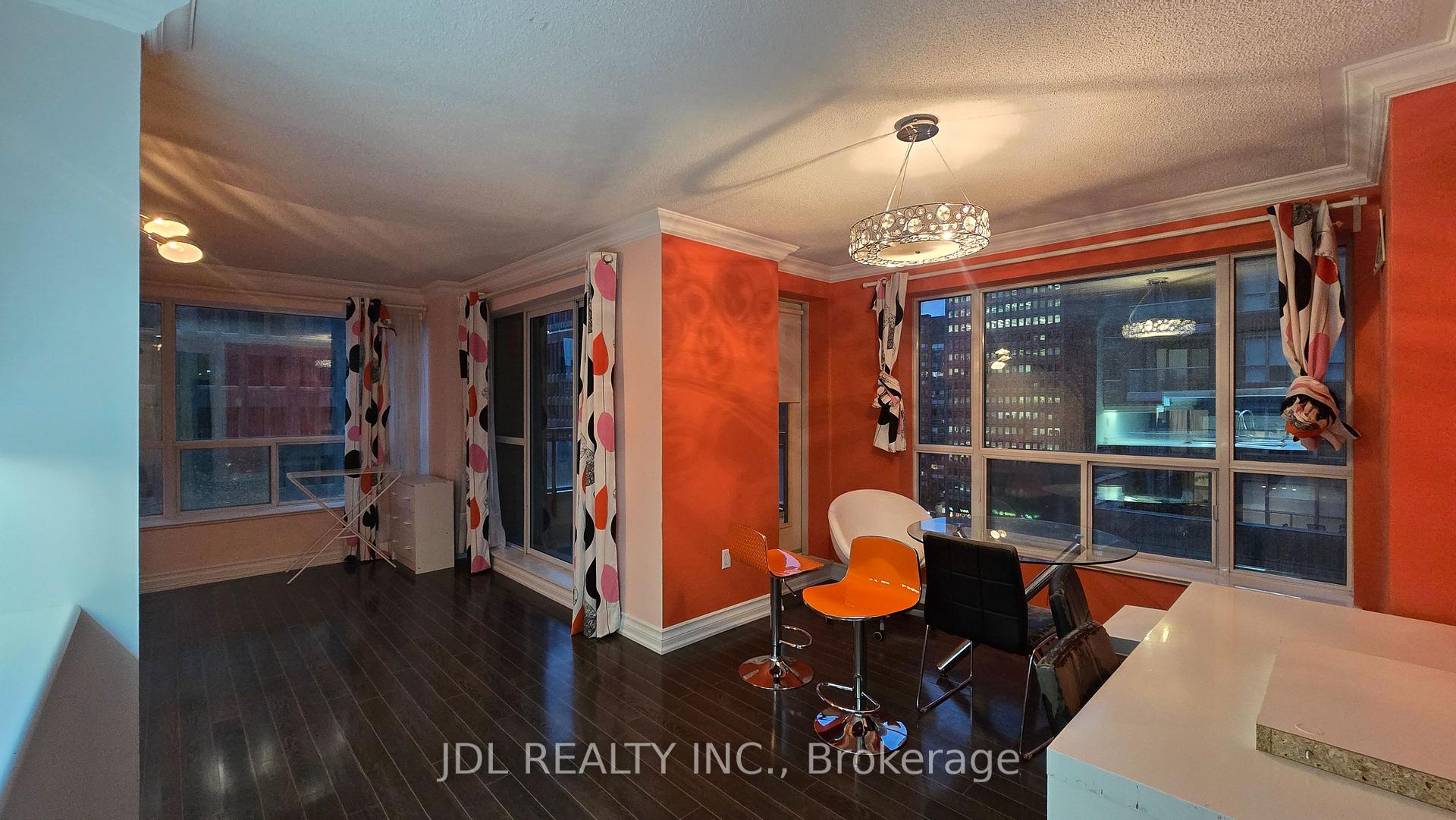Photo of Unit 1206, 889 Bay Street