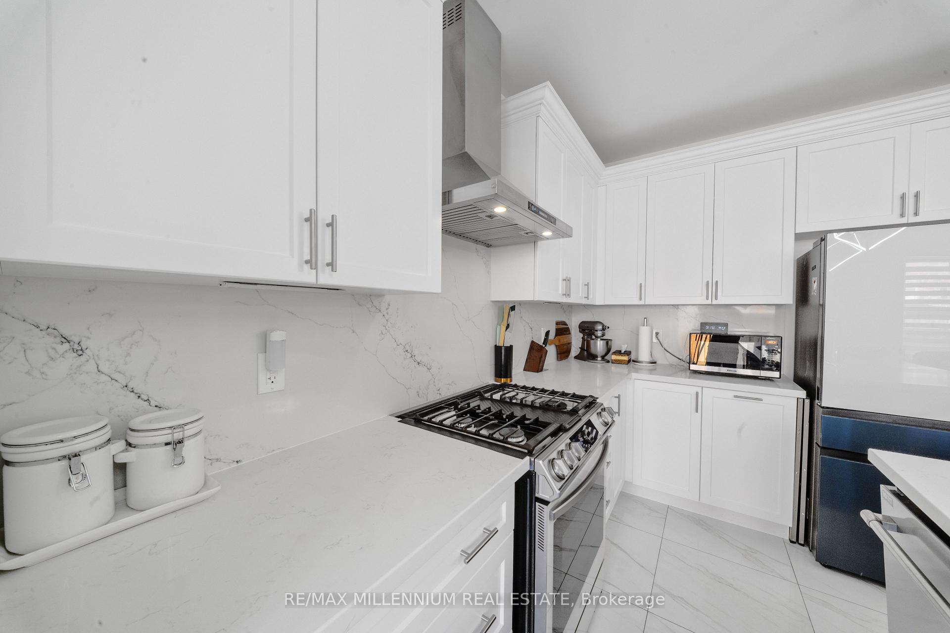Photo 11 of 20 Calabria Drive, Caledon, Rural Caledon — HOMEH