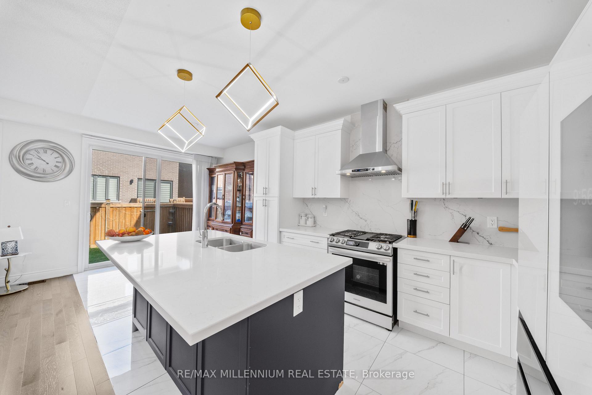 Photo 12 of 20 Calabria Drive, Caledon, Rural Caledon — HOMEH