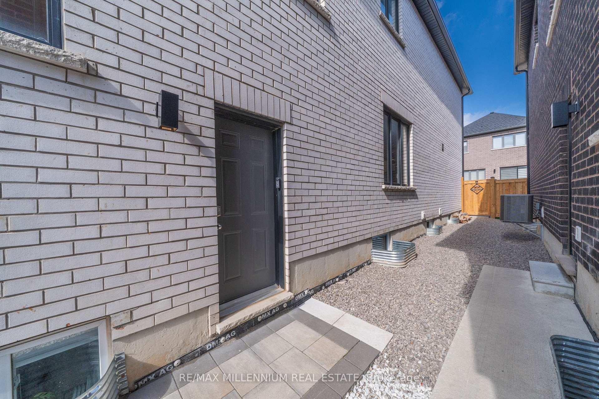 Photo 40 of 20 Calabria Drive, Caledon, Rural Caledon — HOMEH