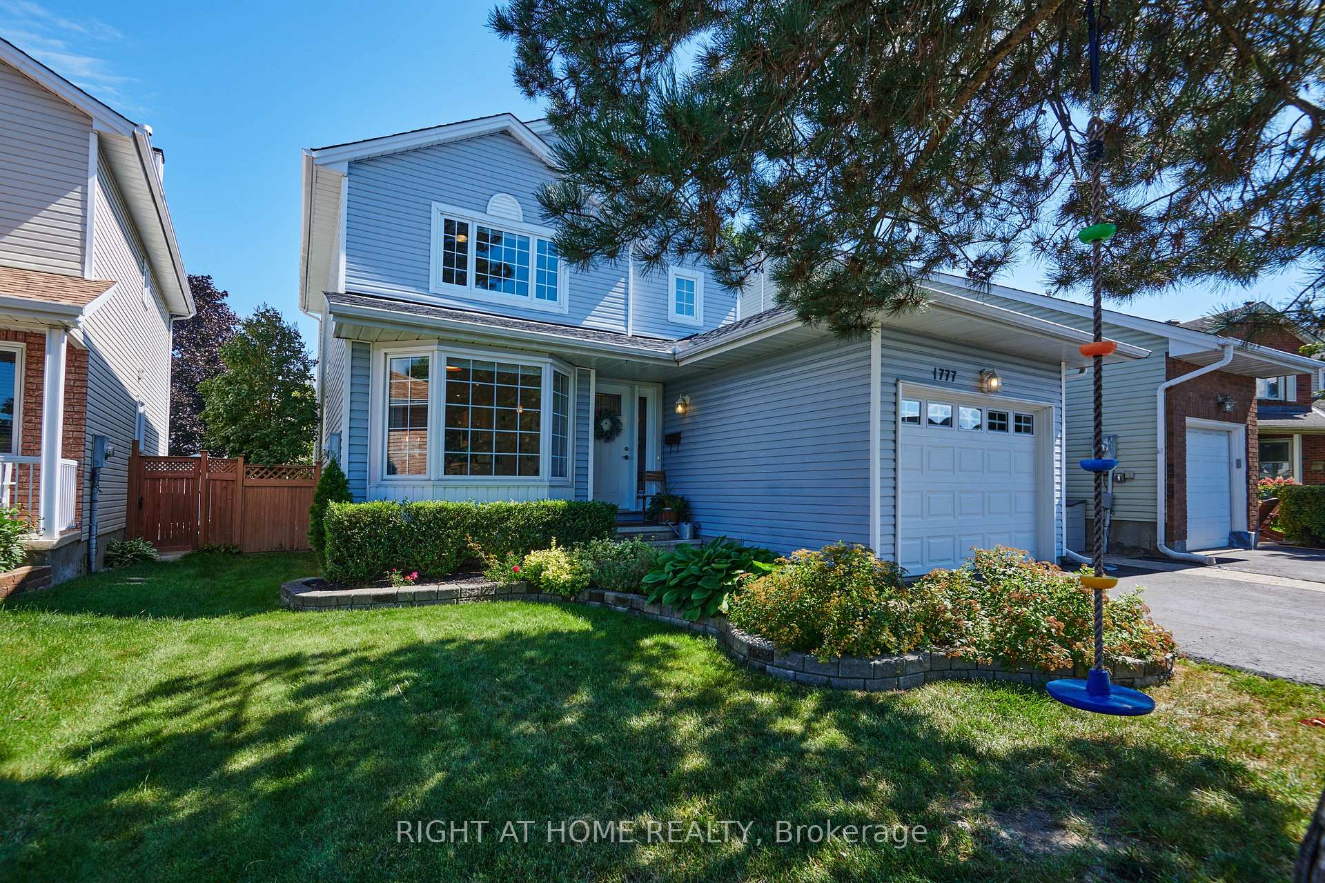 Photo 1 of 1777 Tache Way, Ottawa, Fallingbrook/Pineridge — HOMEH