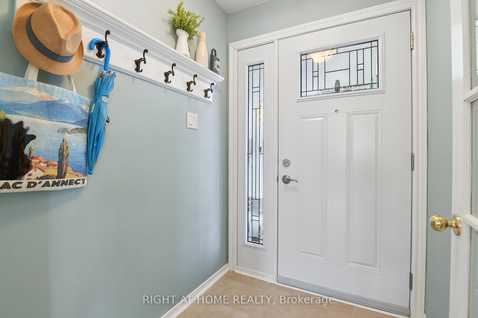 Photo 4 of 1777 Tache Way, Ottawa, Fallingbrook/Pineridge — HOMEH
