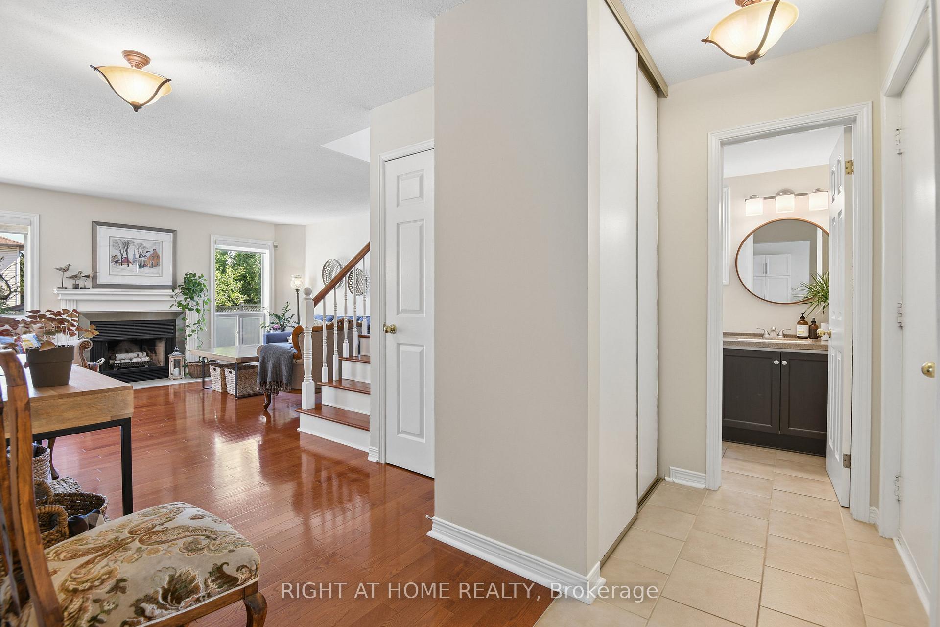 Photo 5 of 1777 Tache Way, Ottawa, Fallingbrook/Pineridge — HOMEH