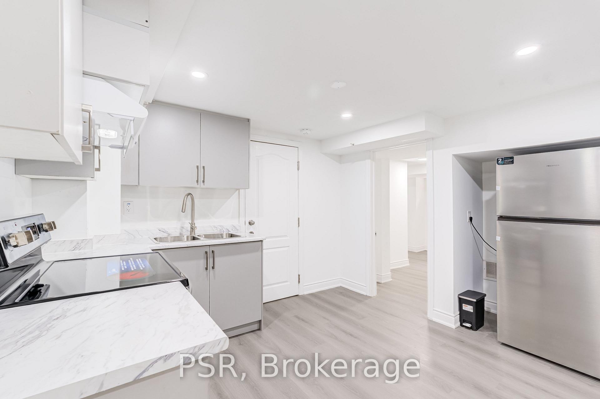 Photo 4 of Unit Lower, 24 Skelmore Crescent, North York, Parkwoods-Donalda — HOMEH