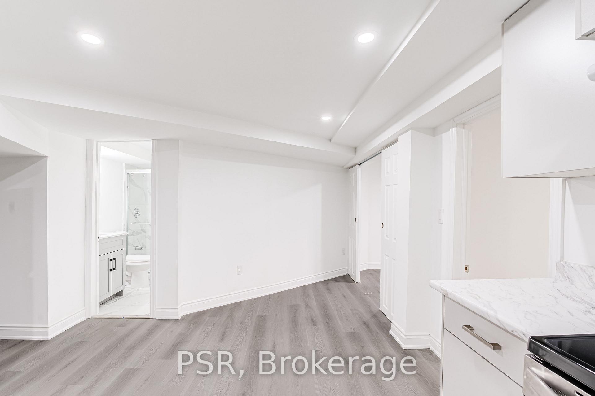 Photo 6 of Unit Lower, 24 Skelmore Crescent, North York, Parkwoods-Donalda — HOMEH