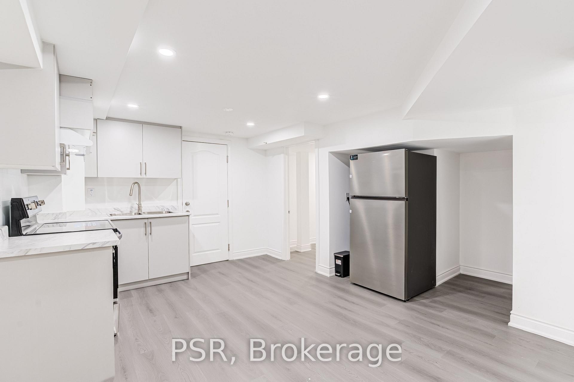 Photo 7 of Unit Lower, 24 Skelmore Crescent, North York, Parkwoods-Donalda — HOMEH